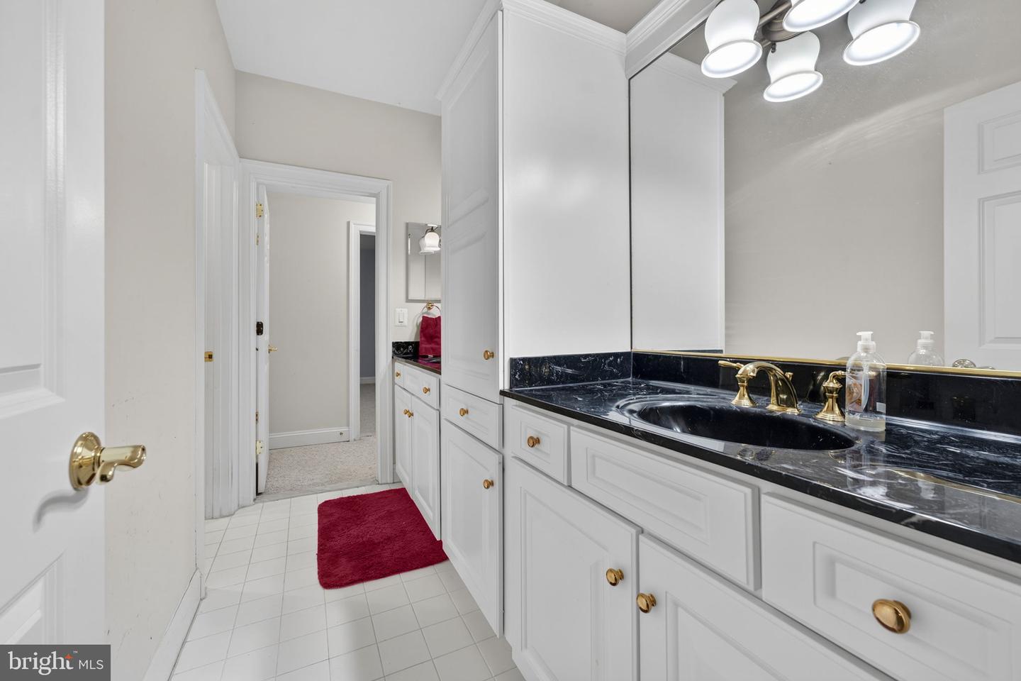 35047 SNICKERSVILLE TPKE, ROUND HILL, Virginia 20141, 4 Bedrooms Bedrooms, ,4 BathroomsBathrooms,Residential,For sale,35047 SNICKERSVILLE TPKE,VALO2111172 MLS # VALO2111172