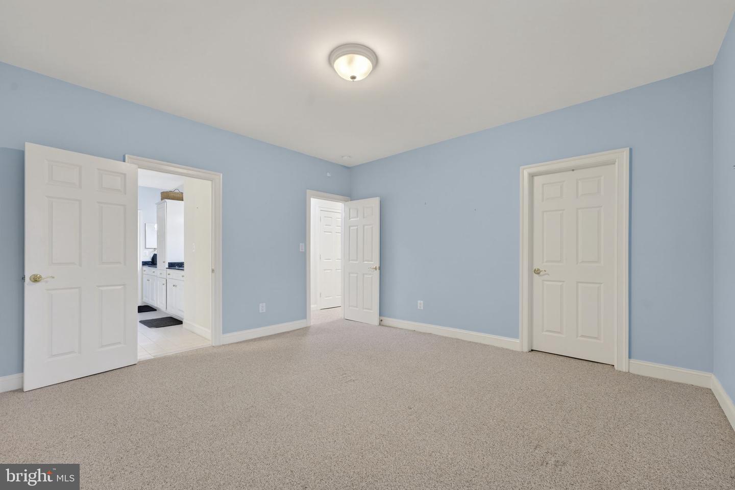 35047 SNICKERSVILLE TPKE, ROUND HILL, Virginia 20141, 4 Bedrooms Bedrooms, ,4 BathroomsBathrooms,Residential,For sale,35047 SNICKERSVILLE TPKE,VALO2111172 MLS # VALO2111172