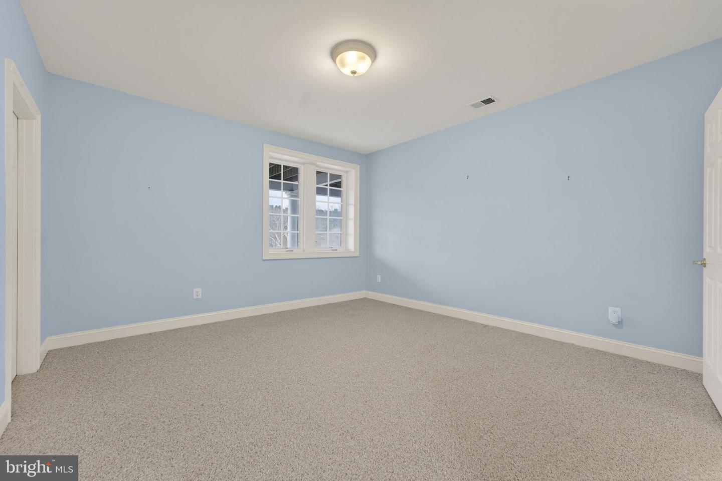 35047 SNICKERSVILLE TPKE, ROUND HILL, Virginia 20141, 4 Bedrooms Bedrooms, ,4 BathroomsBathrooms,Residential,For sale,35047 SNICKERSVILLE TPKE,VALO2111172 MLS # VALO2111172