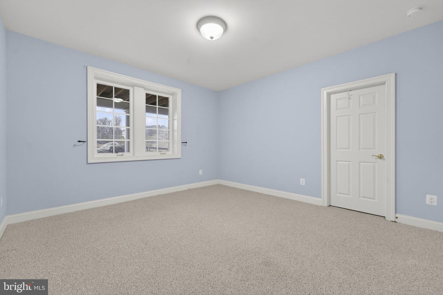 35047 SNICKERSVILLE TPKE, ROUND HILL, Virginia 20141, 4 Bedrooms Bedrooms, ,4 BathroomsBathrooms,Residential,For sale,35047 SNICKERSVILLE TPKE,VALO2111172 MLS # VALO2111172