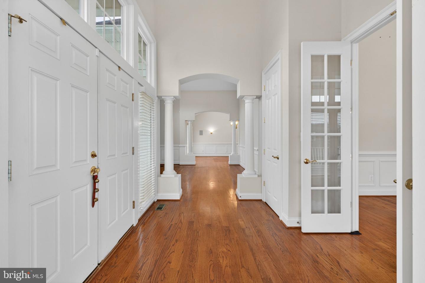 35047 SNICKERSVILLE TPKE, ROUND HILL, Virginia 20141, 4 Bedrooms Bedrooms, ,4 BathroomsBathrooms,Residential,For sale,35047 SNICKERSVILLE TPKE,VALO2111172 MLS # VALO2111172