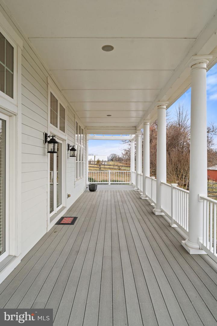 35047 SNICKERSVILLE TPKE, ROUND HILL, Virginia 20141, 4 Bedrooms Bedrooms, ,4 BathroomsBathrooms,Residential,For sale,35047 SNICKERSVILLE TPKE,VALO2111172 MLS # VALO2111172