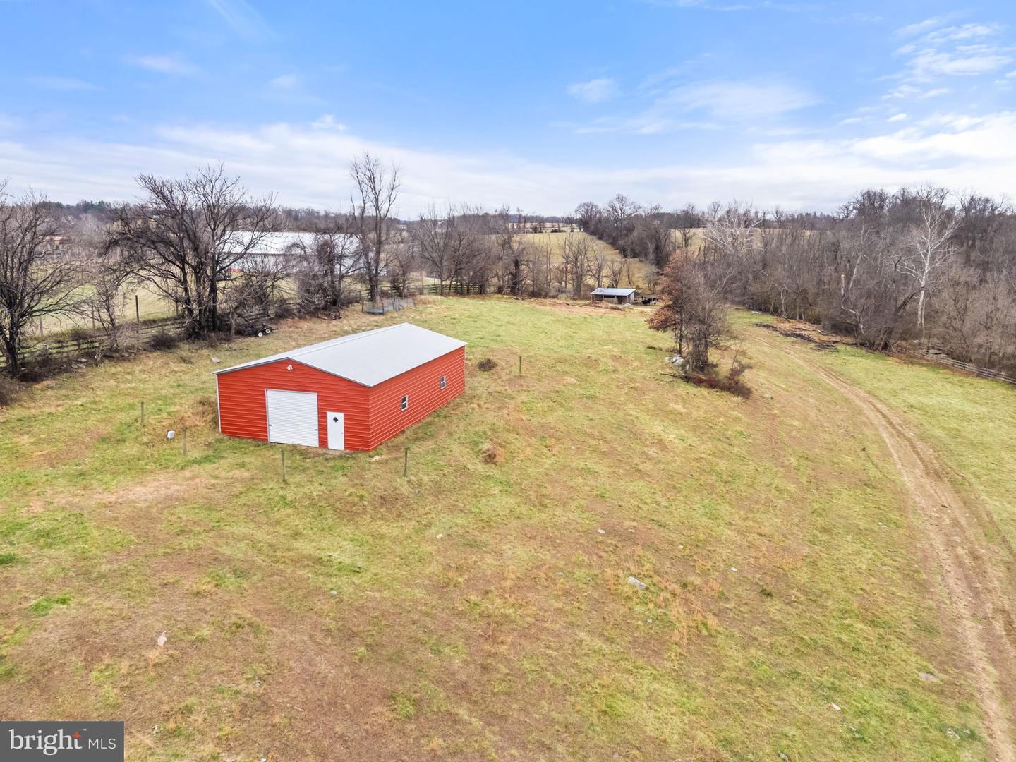 35047 SNICKERSVILLE TPKE, ROUND HILL, Virginia 20141, 4 Bedrooms Bedrooms, ,4 BathroomsBathrooms,Residential,For sale,35047 SNICKERSVILLE TPKE,VALO2111172 MLS # VALO2111172