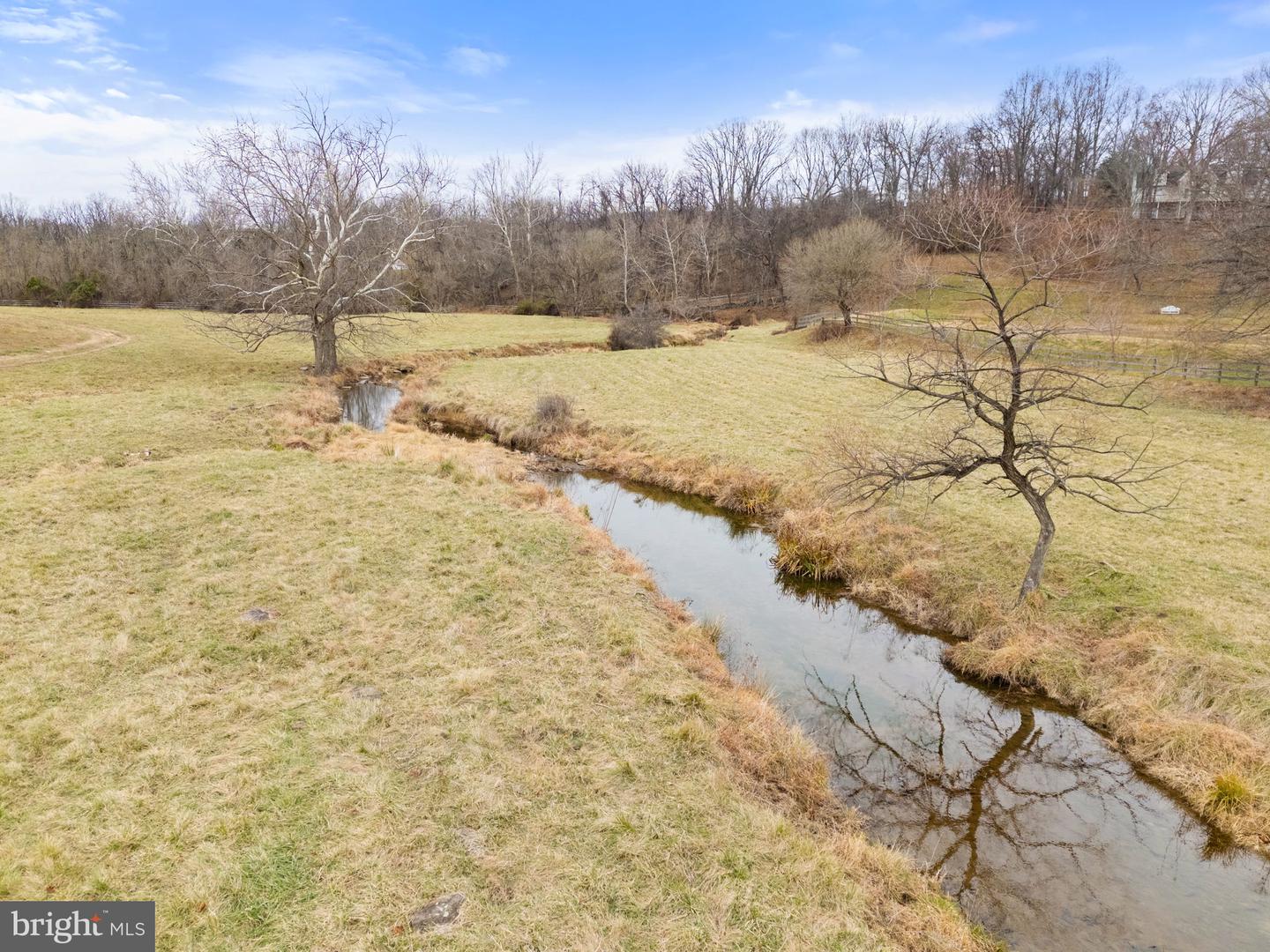 35047 SNICKERSVILLE TPKE, ROUND HILL, Virginia 20141, 4 Bedrooms Bedrooms, ,4 BathroomsBathrooms,Residential,For sale,35047 SNICKERSVILLE TPKE,VALO2111172 MLS # VALO2111172