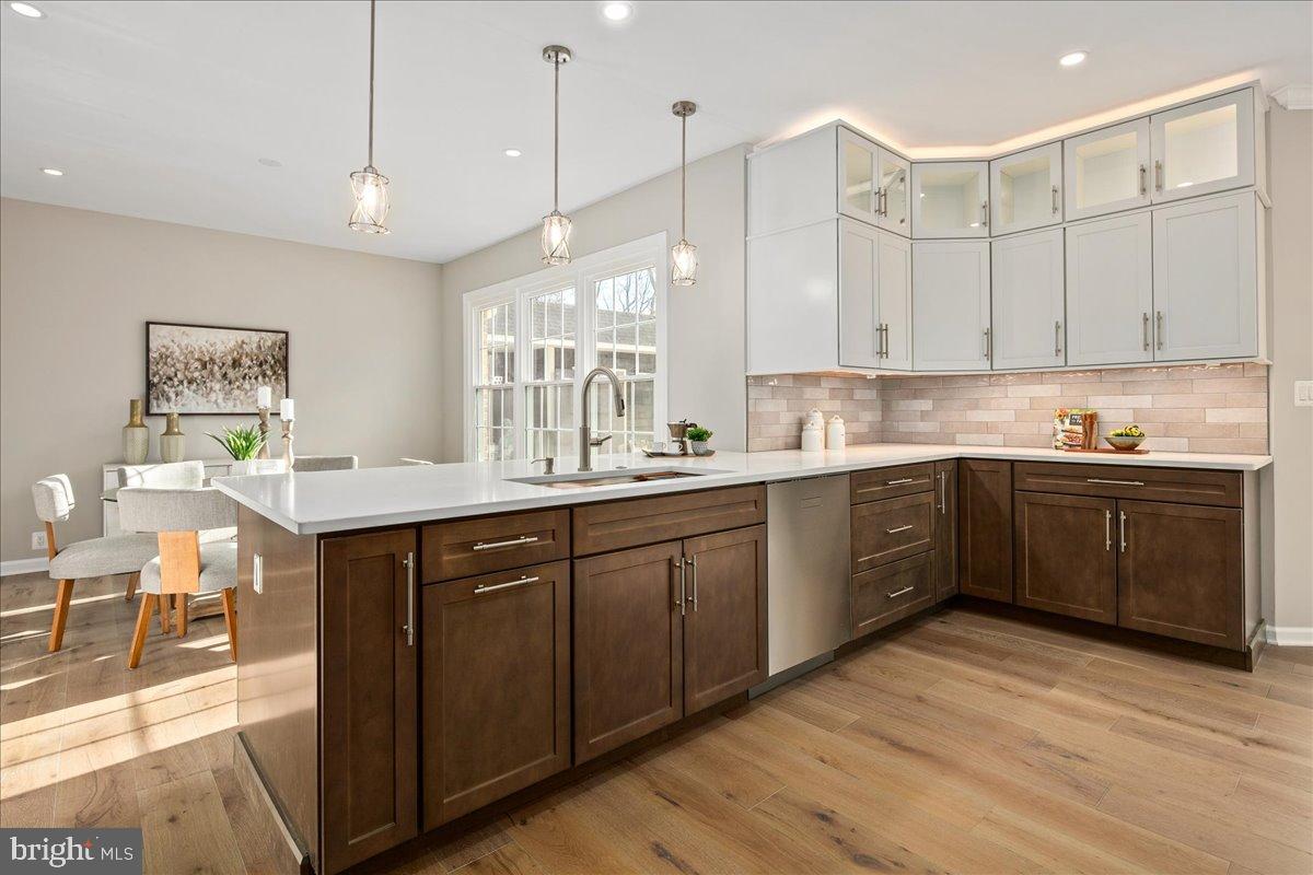 353 GALLOP WOOD PL, GREAT FALLS, Virginia 22066, 5 Bedrooms Bedrooms, 22 Rooms Rooms,4 BathroomsBathrooms,Residential,For sale,353 GALLOP WOOD PL,VAFX2279890 MLS # VAFX2279890 353 GALLOP WOOD PL, GREAT FALLS, Virginia 22066, 5 Bedrooms Bedrooms, 22 Rooms Rooms,4 BathroomsBathrooms,Residential,For sale,353 GALLOP WOOD PL,VAFX2279890 MLS # VAFX2279890