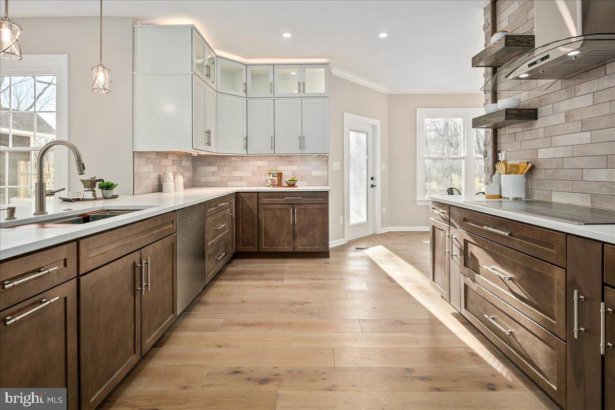 353 GALLOP WOOD PL, GREAT FALLS, Virginia 22066, 5 Bedrooms Bedrooms, 22 Rooms Rooms,4 BathroomsBathrooms,Residential,For sale,353 GALLOP WOOD PL,VAFX2279890 MLS # VAFX2279890 353 GALLOP WOOD PL, GREAT FALLS, Virginia 22066, 5 Bedrooms Bedrooms, 22 Rooms Rooms,4 BathroomsBathrooms,Residential,For sale,353 GALLOP WOOD PL,VAFX2279890 MLS # VAFX2279890