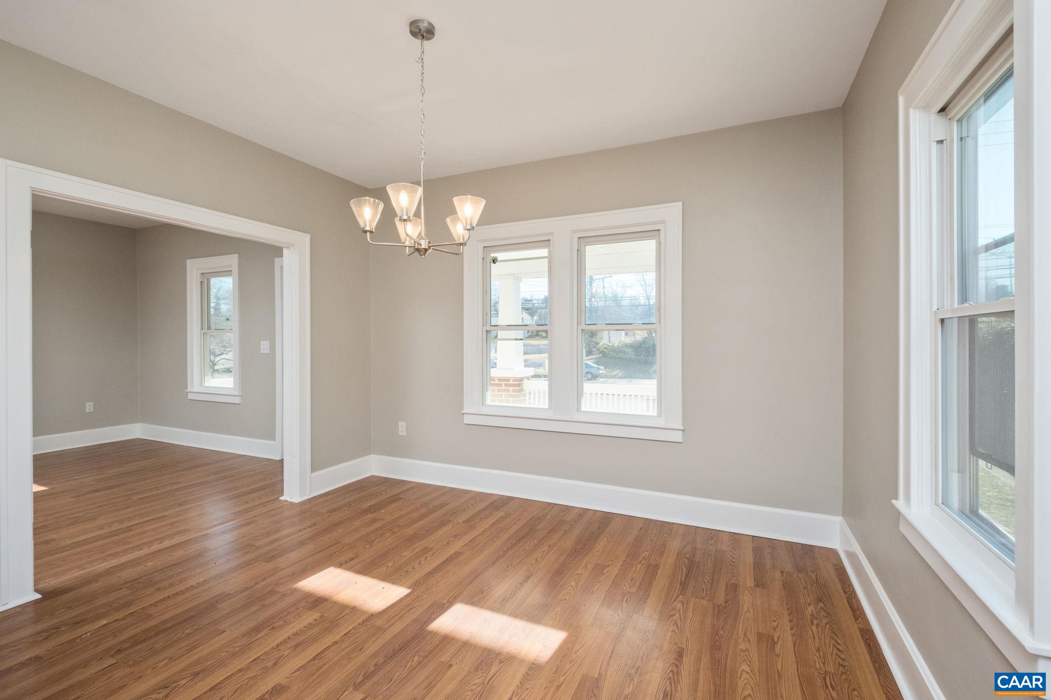 2015 W BEVERLEY ST, STAUNTON, Virginia 24401, 2 Bedrooms Bedrooms, ,1 BathroomBathrooms,Residential,2015 W BEVERLEY ST,672165 MLS # 672165