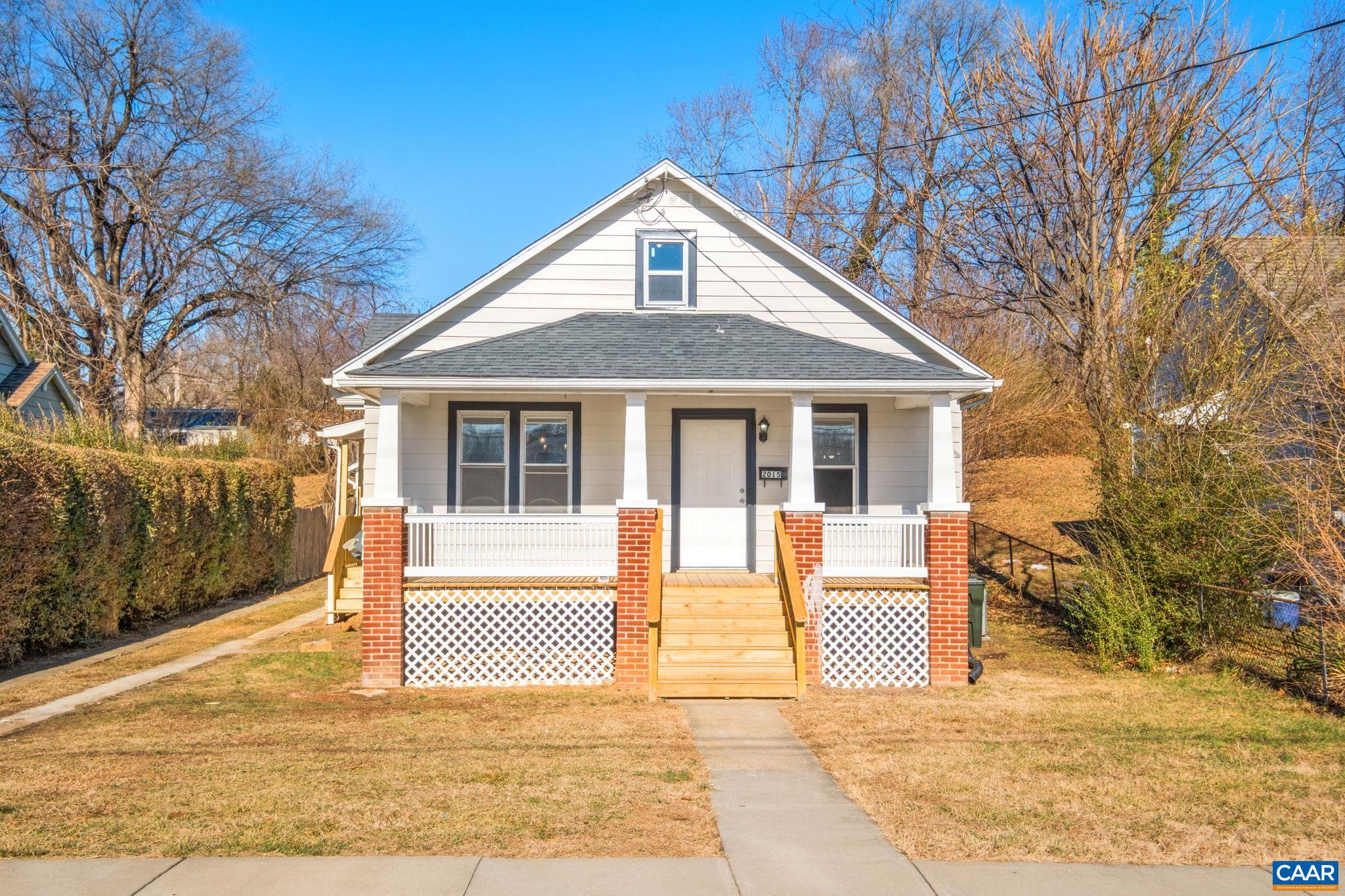 2015 W BEVERLEY ST, STAUNTON, Virginia 24401, 2 Bedrooms Bedrooms, ,1 BathroomBathrooms,Residential,2015 W BEVERLEY ST,672165 MLS # 672165