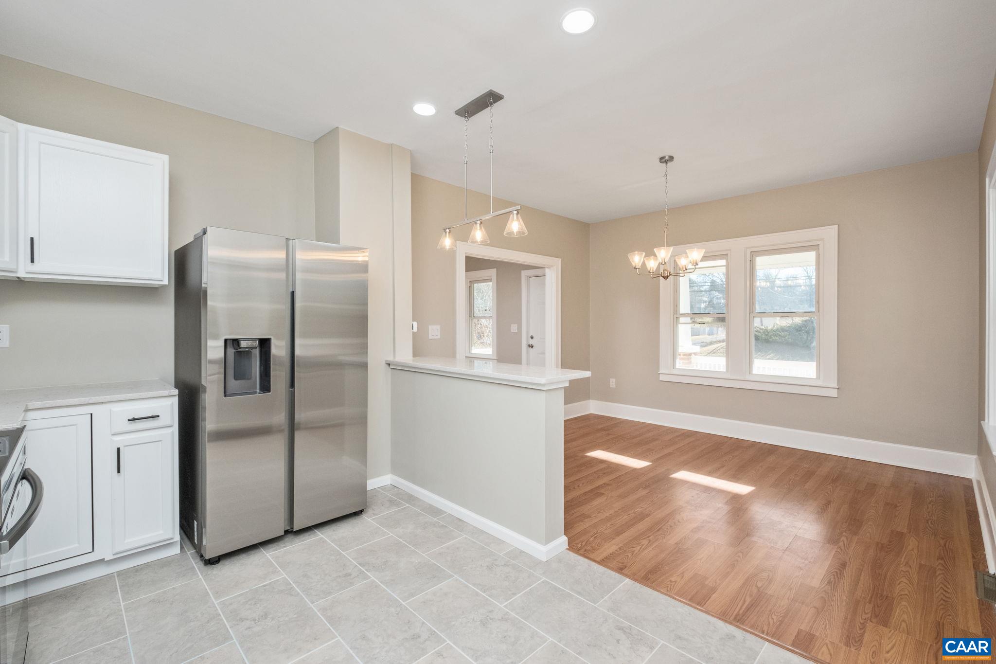 2015 W BEVERLEY ST, STAUNTON, Virginia 24401, 2 Bedrooms Bedrooms, ,1 BathroomBathrooms,Residential,2015 W BEVERLEY ST,672165 MLS # 672165