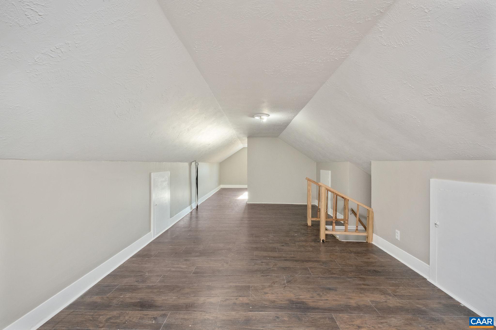 2015 W BEVERLEY ST, STAUNTON, Virginia 24401, 2 Bedrooms Bedrooms, ,1 BathroomBathrooms,Residential,2015 W BEVERLEY ST,672165 MLS # 672165