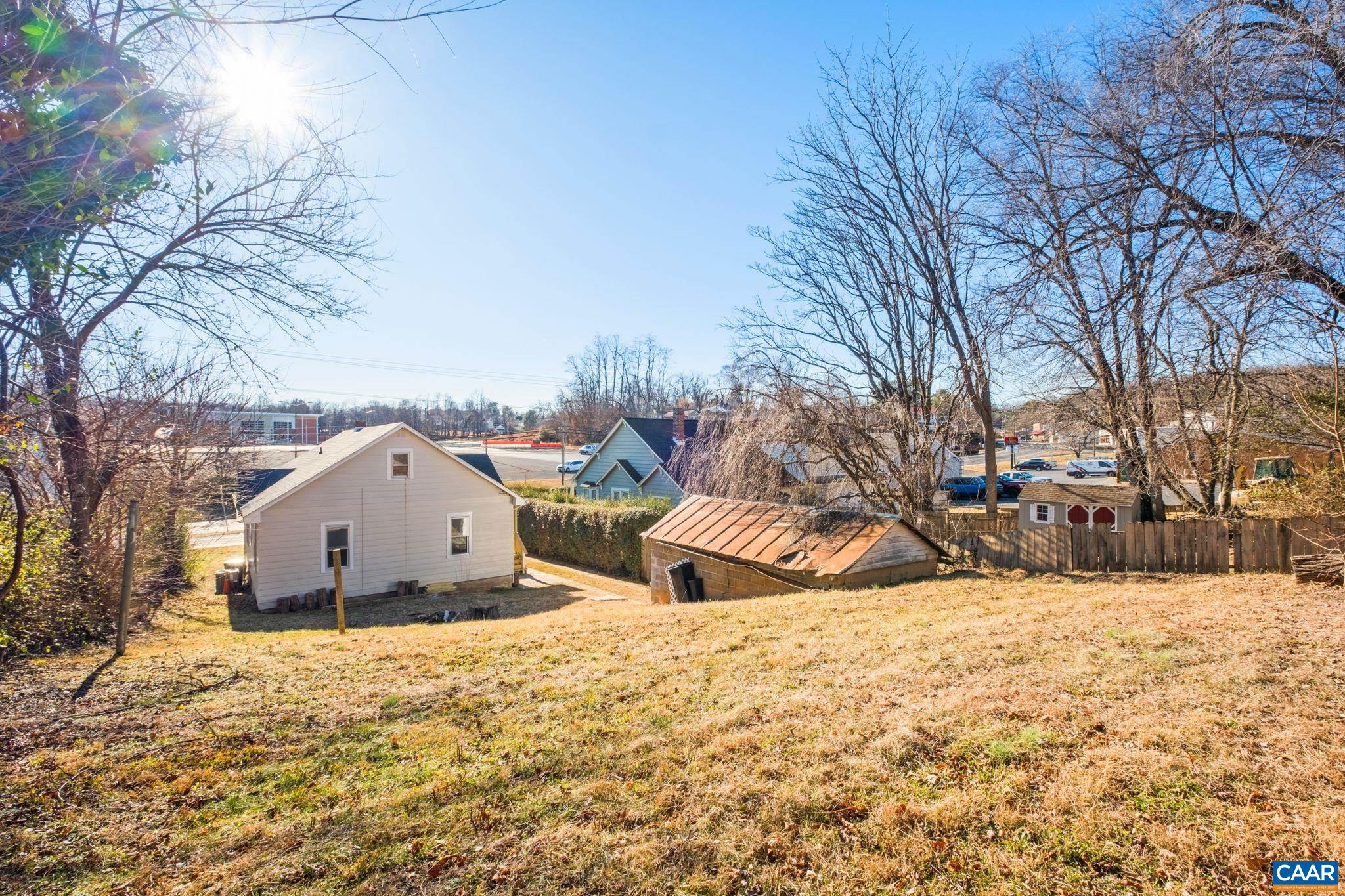 2015 W BEVERLEY ST, STAUNTON, Virginia 24401, 2 Bedrooms Bedrooms, ,1 BathroomBathrooms,Residential,2015 W BEVERLEY ST,672165 MLS # 672165