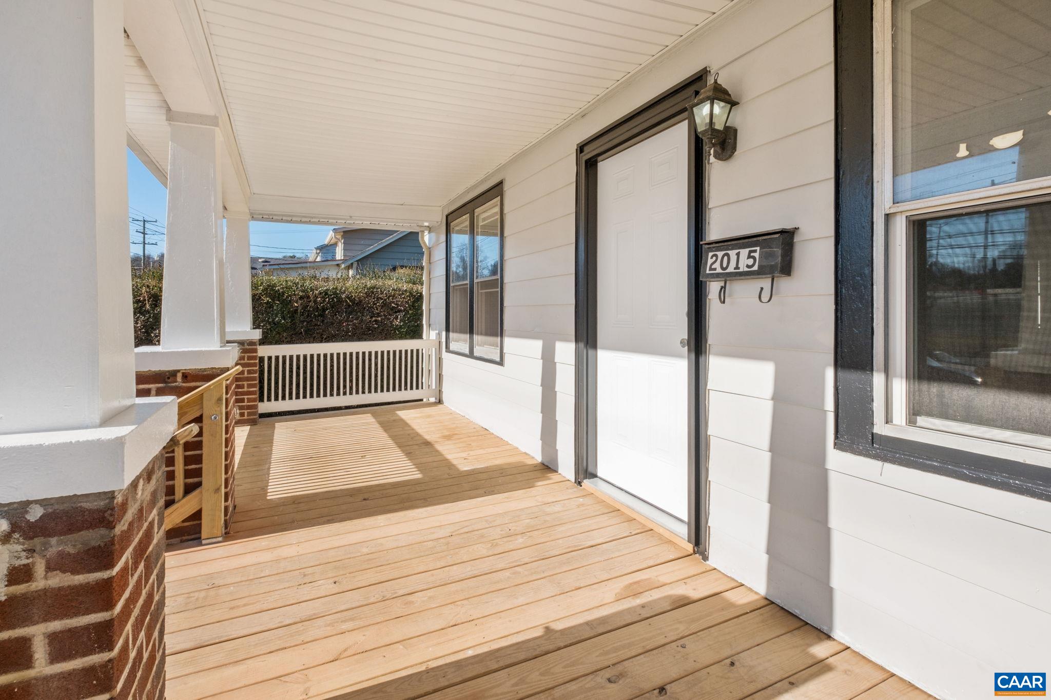 2015 W BEVERLEY ST, STAUNTON, Virginia 24401, 2 Bedrooms Bedrooms, ,1 BathroomBathrooms,Residential,2015 W BEVERLEY ST,672165 MLS # 672165