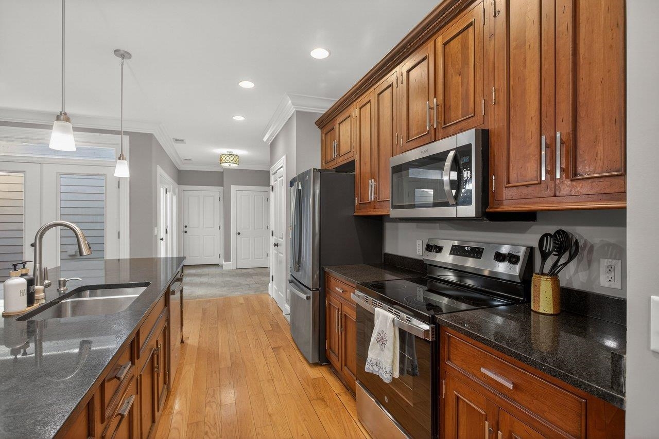 3277 PRESTON SHORE DR, ROCKINGHAM, Virginia 22801, 2 Bedrooms Bedrooms, ,3 BathroomsBathrooms,Residential,3277 PRESTON SHORE DR,672436 MLS # 672436 3277 PRESTON SHORE DR, ROCKINGHAM, Virginia 22801, 2 Bedrooms Bedrooms, ,3 BathroomsBathrooms,Residential,3277 PRESTON SHORE DR,672436 MLS # 672436