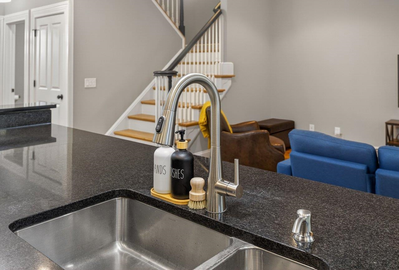 3277 PRESTON SHORE DR, ROCKINGHAM, Virginia 22801, 2 Bedrooms Bedrooms, ,3 BathroomsBathrooms,Residential,3277 PRESTON SHORE DR,672436 MLS # 672436 3277 PRESTON SHORE DR, ROCKINGHAM, Virginia 22801, 2 Bedrooms Bedrooms, ,3 BathroomsBathrooms,Residential,3277 PRESTON SHORE DR,672436 MLS # 672436