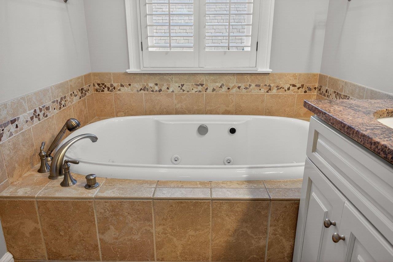 3277 PRESTON SHORE DR, ROCKINGHAM, Virginia 22801, 2 Bedrooms Bedrooms, ,3 BathroomsBathrooms,Residential,3277 PRESTON SHORE DR,672436 MLS # 672436 3277 PRESTON SHORE DR, ROCKINGHAM, Virginia 22801, 2 Bedrooms Bedrooms, ,3 BathroomsBathrooms,Residential,3277 PRESTON SHORE DR,672436 MLS # 672436