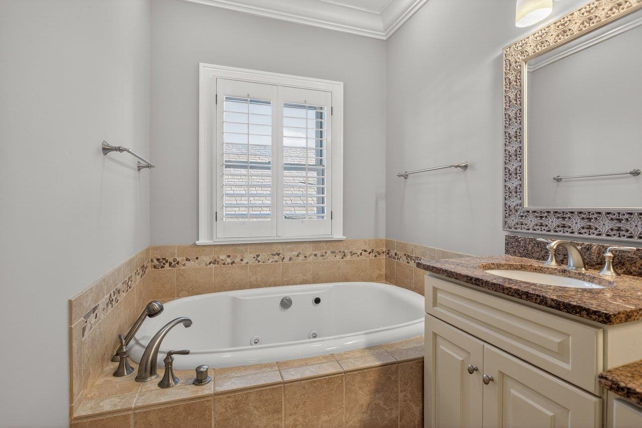 3277 PRESTON SHORE DR, ROCKINGHAM, Virginia 22801, 2 Bedrooms Bedrooms, ,3 BathroomsBathrooms,Residential,3277 PRESTON SHORE DR,672436 MLS # 672436 3277 PRESTON SHORE DR, ROCKINGHAM, Virginia 22801, 2 Bedrooms Bedrooms, ,3 BathroomsBathrooms,Residential,3277 PRESTON SHORE DR,672436 MLS # 672436