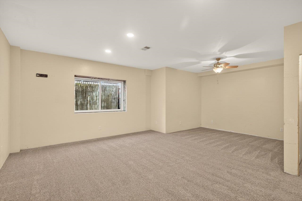 3277 PRESTON SHORE DR, ROCKINGHAM, Virginia 22801, 2 Bedrooms Bedrooms, ,3 BathroomsBathrooms,Residential,3277 PRESTON SHORE DR,672436 MLS # 672436 3277 PRESTON SHORE DR, ROCKINGHAM, Virginia 22801, 2 Bedrooms Bedrooms, ,3 BathroomsBathrooms,Residential,3277 PRESTON SHORE DR,672436 MLS # 672436