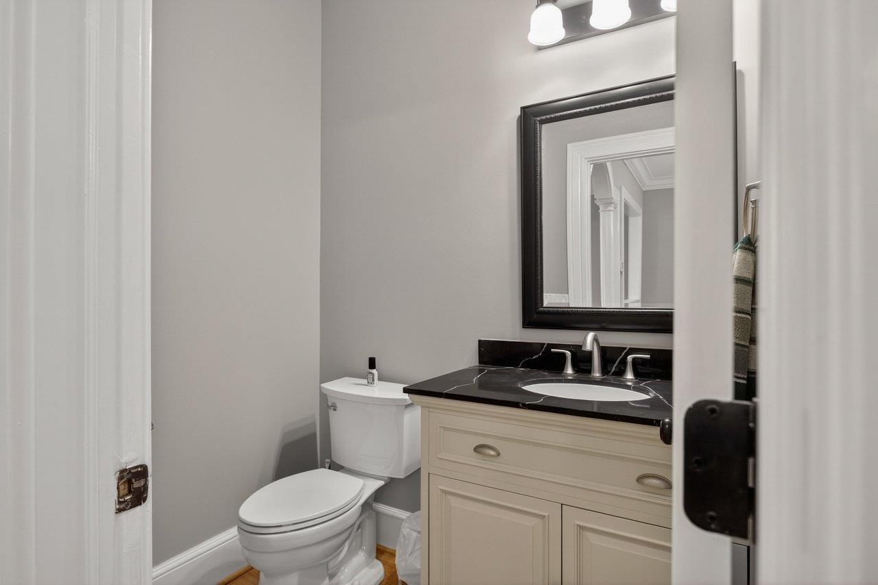 3277 PRESTON SHORE DR, ROCKINGHAM, Virginia 22801, 2 Bedrooms Bedrooms, ,3 BathroomsBathrooms,Residential,3277 PRESTON SHORE DR,672436 MLS # 672436 3277 PRESTON SHORE DR, ROCKINGHAM, Virginia 22801, 2 Bedrooms Bedrooms, ,3 BathroomsBathrooms,Residential,3277 PRESTON SHORE DR,672436 MLS # 672436