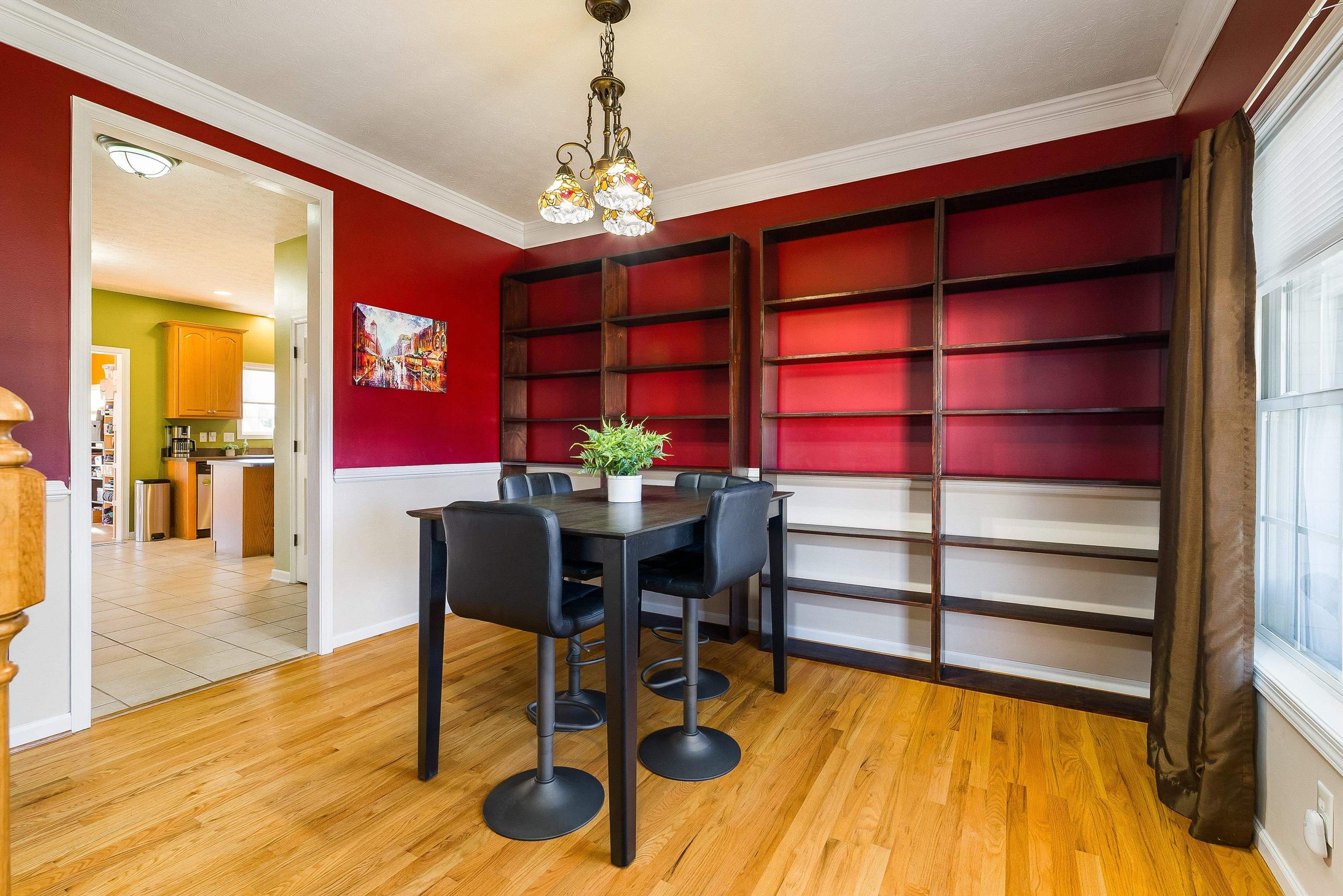 6 LITTLE JOHN CT, WAYNESBORO, Virginia 22980, 4 Bedrooms Bedrooms, ,2 BathroomsBathrooms,Residential,6 LITTLE JOHN CT,672438 MLS # 672438