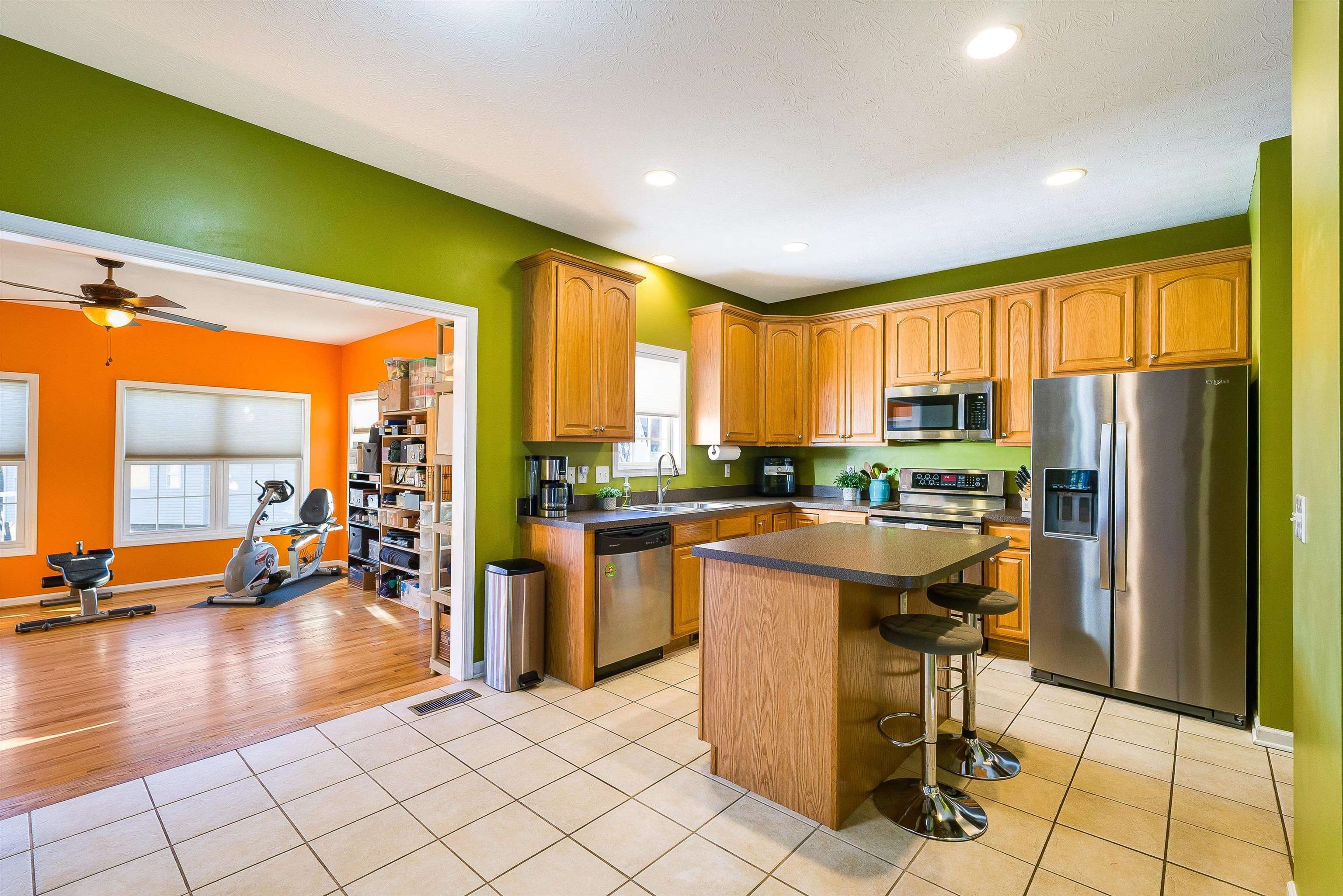 6 LITTLE JOHN CT, WAYNESBORO, Virginia 22980, 4 Bedrooms Bedrooms, ,2 BathroomsBathrooms,Residential,6 LITTLE JOHN CT,672438 MLS # 672438