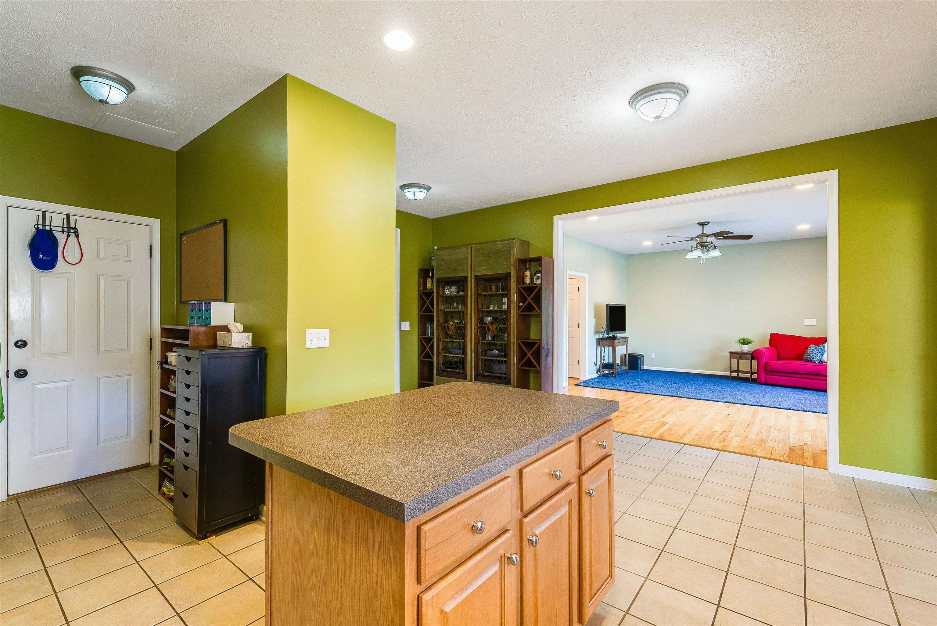 6 LITTLE JOHN CT, WAYNESBORO, Virginia 22980, 4 Bedrooms Bedrooms, ,2 BathroomsBathrooms,Residential,6 LITTLE JOHN CT,672438 MLS # 672438