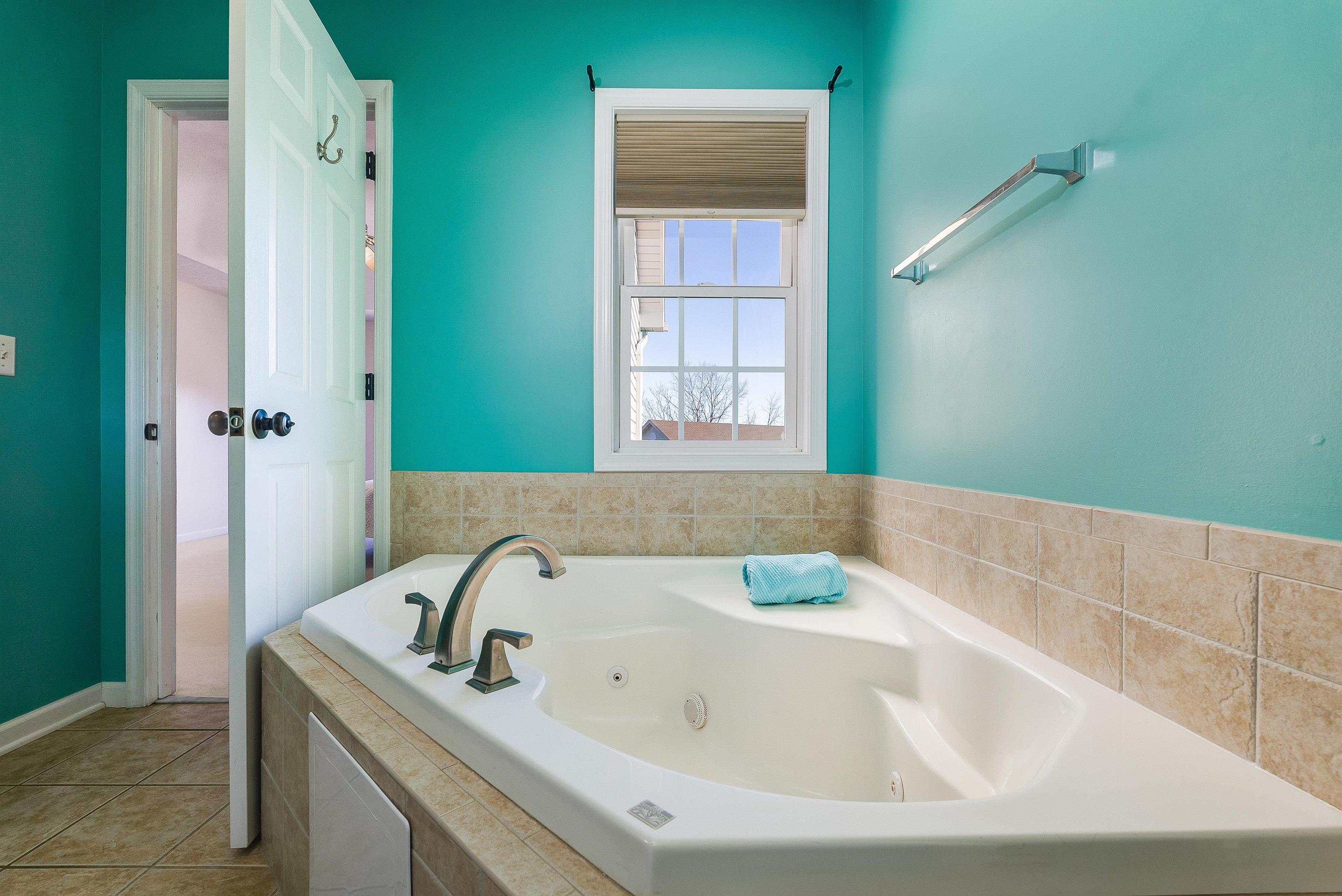 6 LITTLE JOHN CT, WAYNESBORO, Virginia 22980, 4 Bedrooms Bedrooms, ,2 BathroomsBathrooms,Residential,6 LITTLE JOHN CT,672438 MLS # 672438