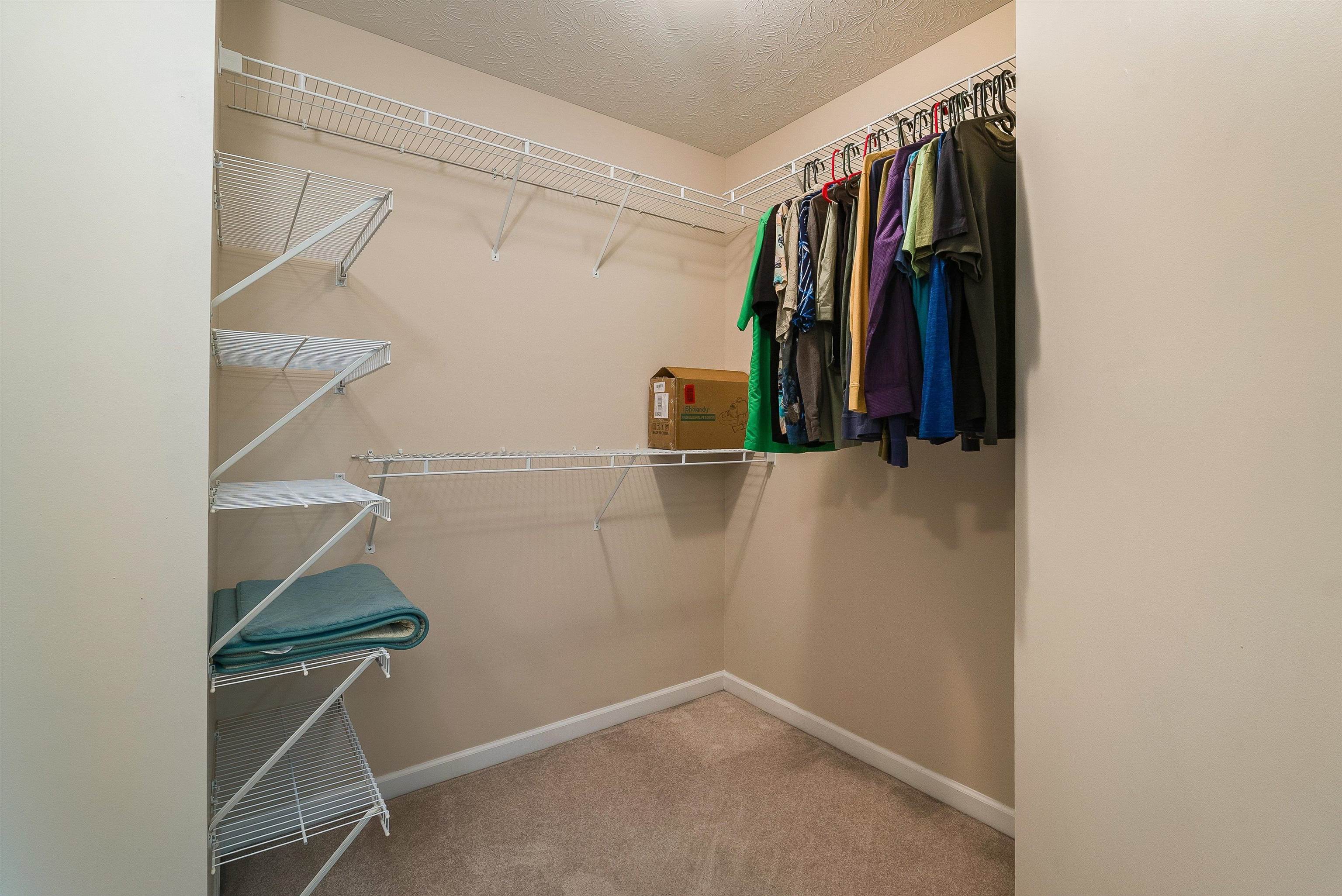 6 LITTLE JOHN CT, WAYNESBORO, Virginia 22980, 4 Bedrooms Bedrooms, ,2 BathroomsBathrooms,Residential,6 LITTLE JOHN CT,672438 MLS # 672438