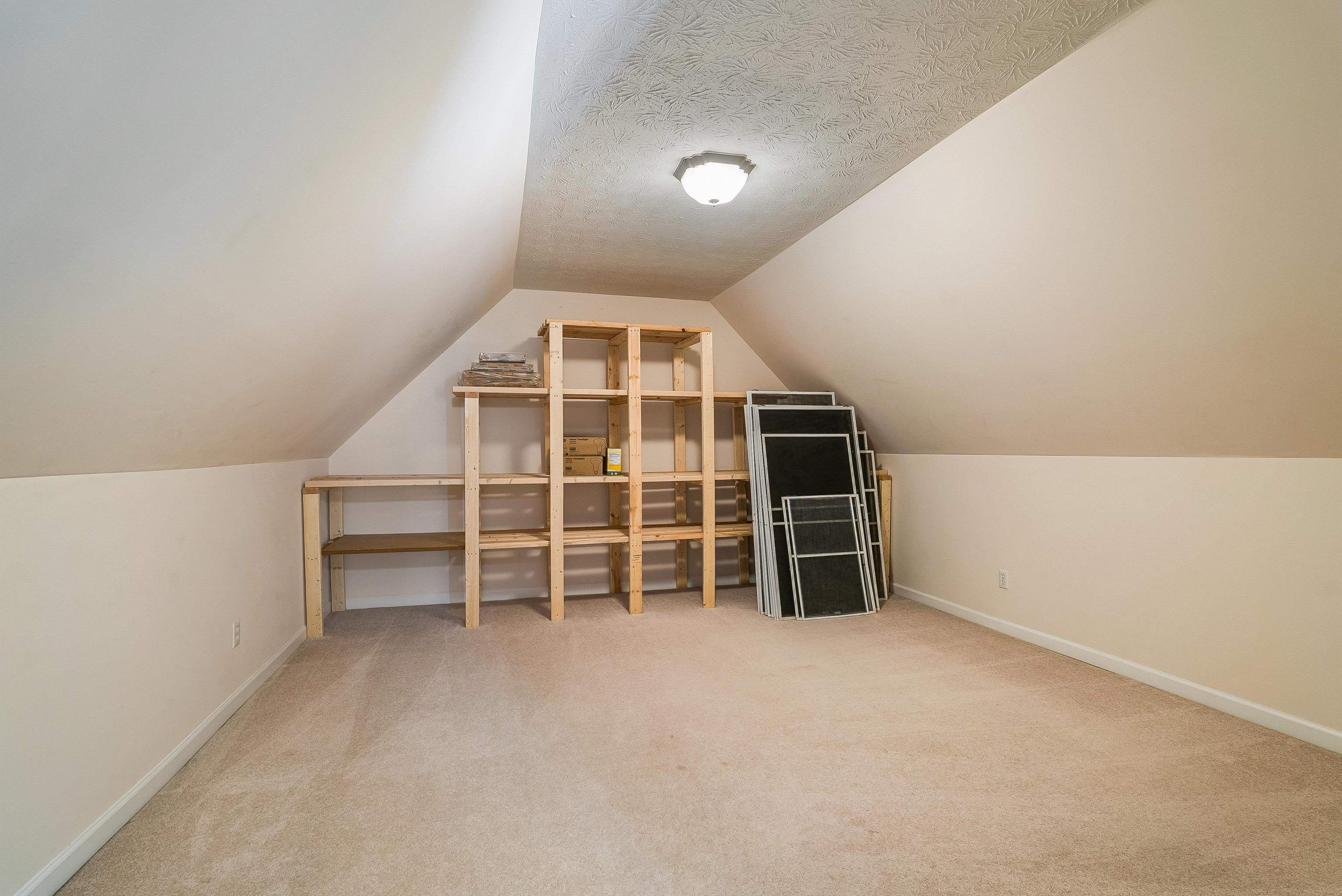 6 LITTLE JOHN CT, WAYNESBORO, Virginia 22980, 4 Bedrooms Bedrooms, ,2 BathroomsBathrooms,Residential,6 LITTLE JOHN CT,672438 MLS # 672438