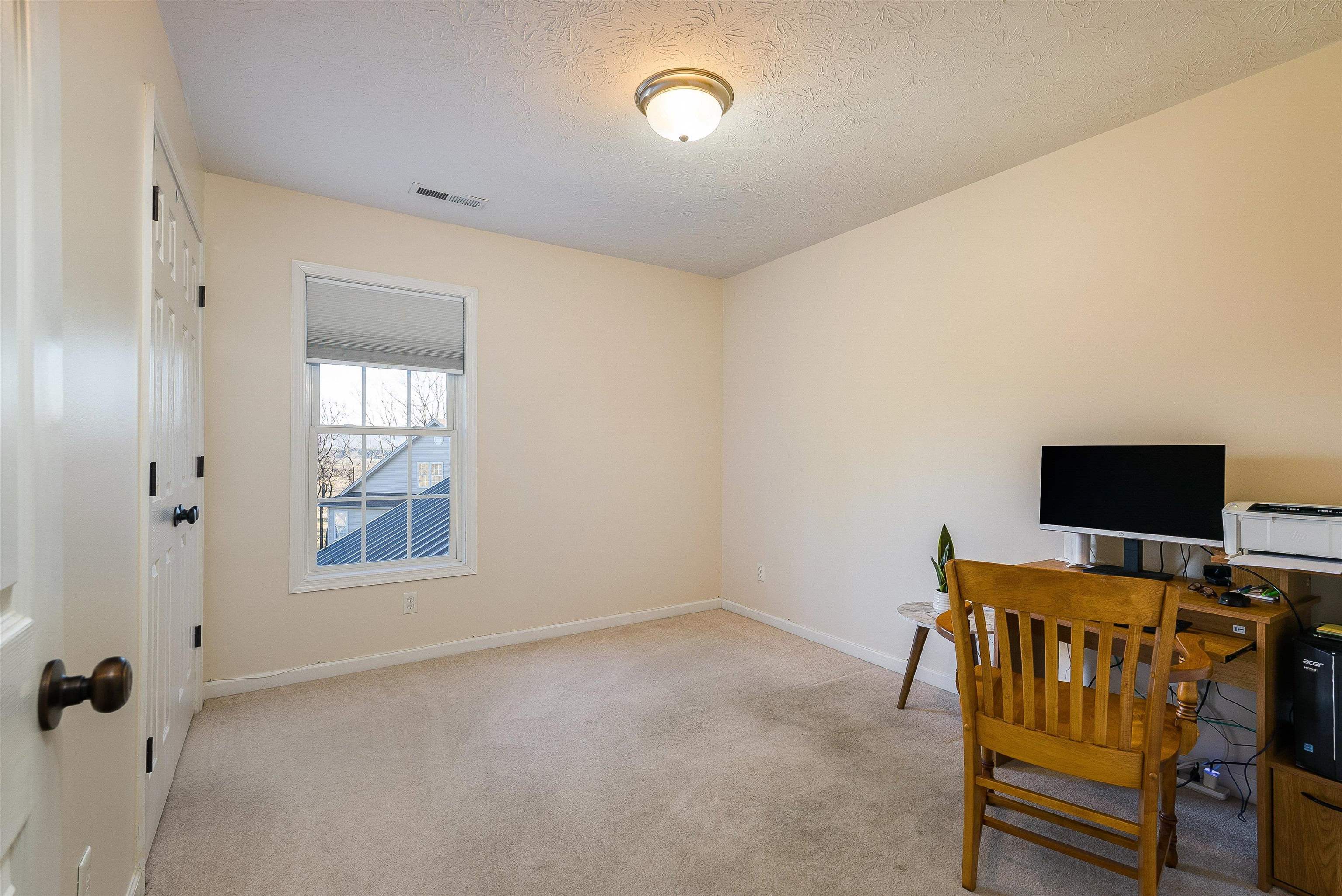 6 LITTLE JOHN CT, WAYNESBORO, Virginia 22980, 4 Bedrooms Bedrooms, ,2 BathroomsBathrooms,Residential,6 LITTLE JOHN CT,672438 MLS # 672438