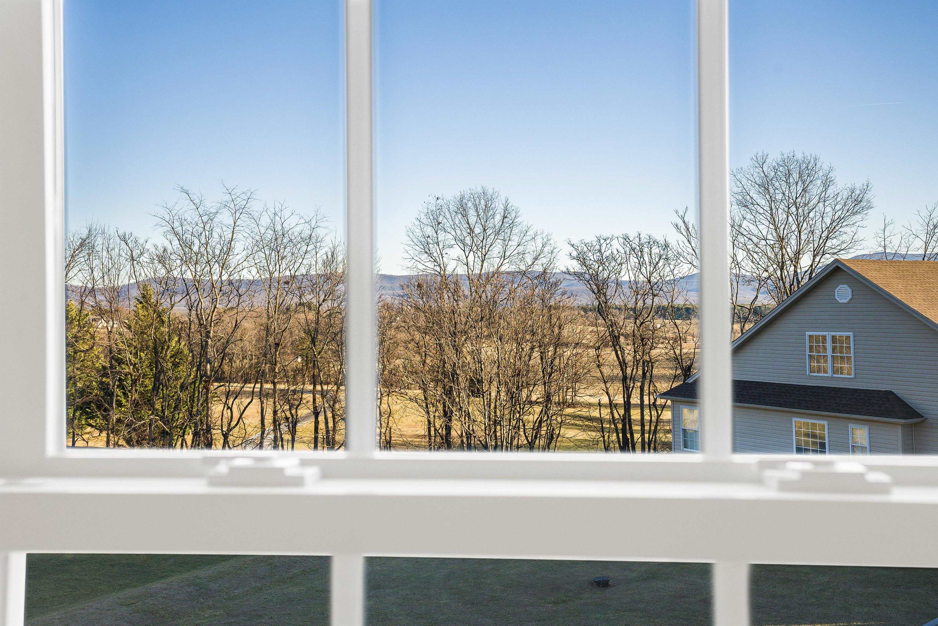 6 LITTLE JOHN CT, WAYNESBORO, Virginia 22980, 4 Bedrooms Bedrooms, ,2 BathroomsBathrooms,Residential,6 LITTLE JOHN CT,672438 MLS # 672438