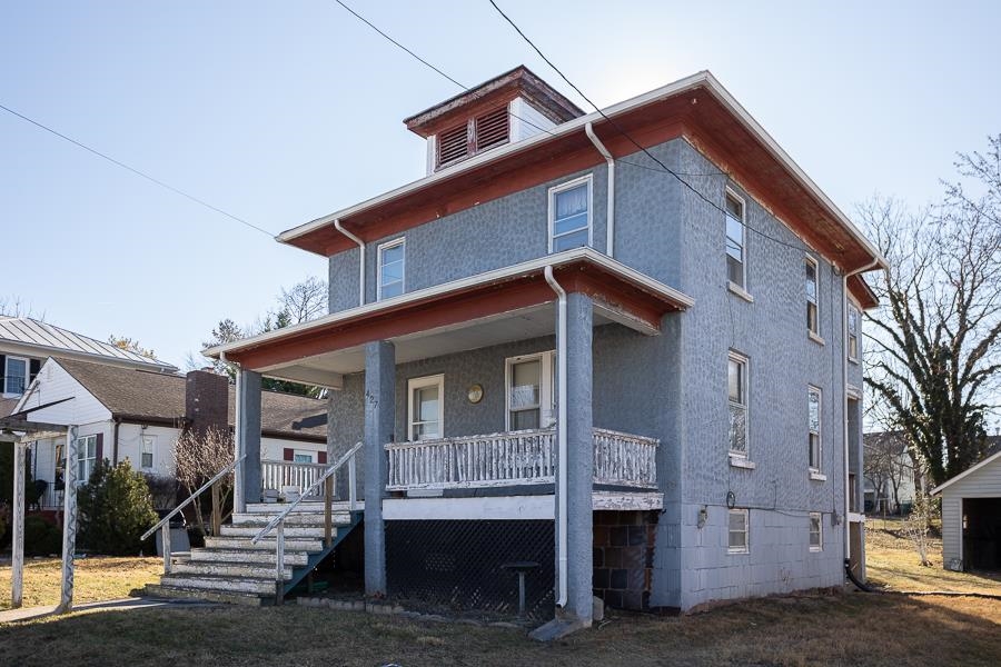 427 GREEN ST, HARRISONBURG, Virginia 22801, 3 Bedrooms Bedrooms, ,1 BathroomBathrooms,Residential,427 GREEN ST,672450 MLS # 672450