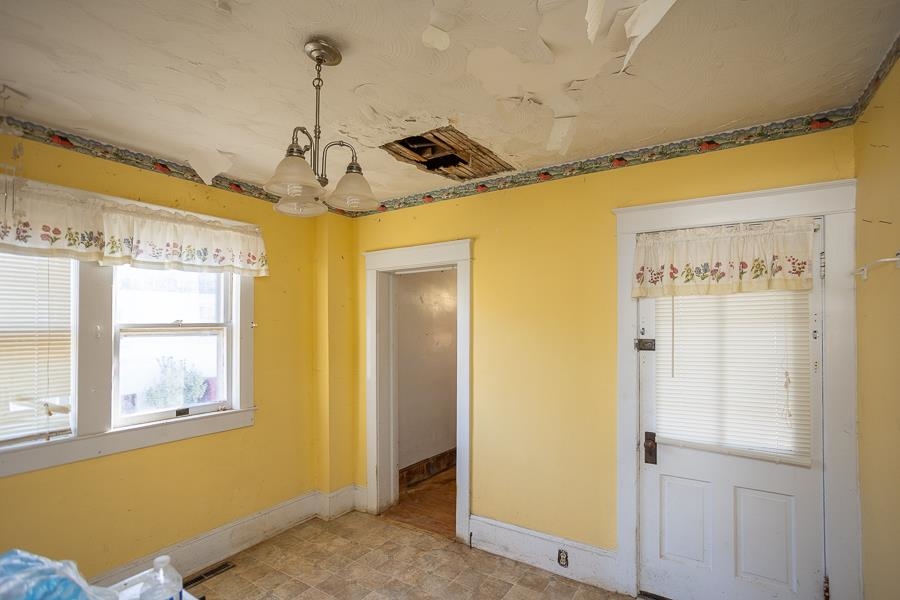 427 GREEN ST, HARRISONBURG, Virginia 22801, 3 Bedrooms Bedrooms, ,1 BathroomBathrooms,Residential,427 GREEN ST,672450 MLS # 672450