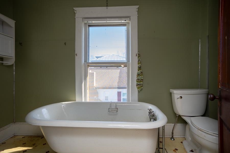 427 GREEN ST, HARRISONBURG, Virginia 22801, 3 Bedrooms Bedrooms, ,1 BathroomBathrooms,Residential,427 GREEN ST,672450 MLS # 672450