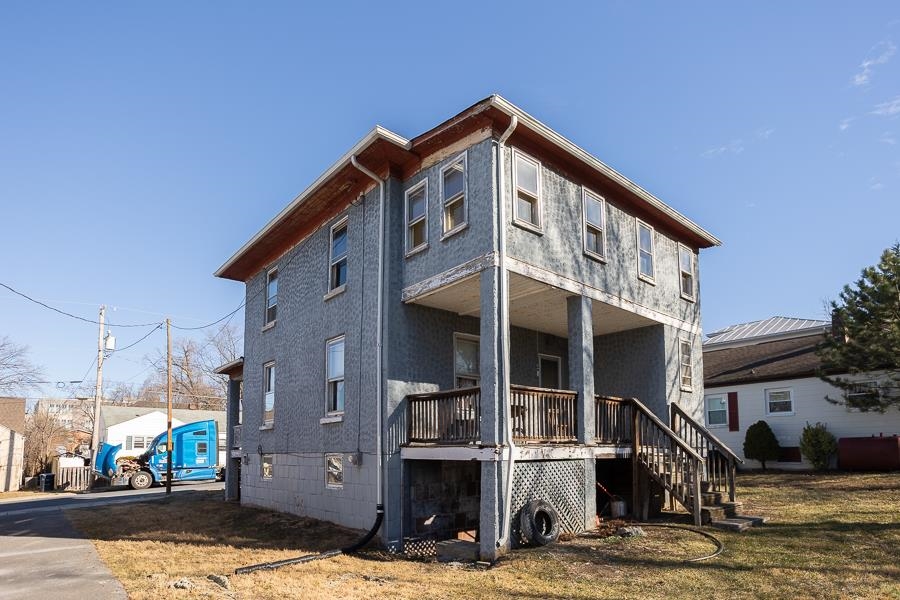 427 GREEN ST, HARRISONBURG, Virginia 22801, 3 Bedrooms Bedrooms, ,1 BathroomBathrooms,Residential,427 GREEN ST,672450 MLS # 672450