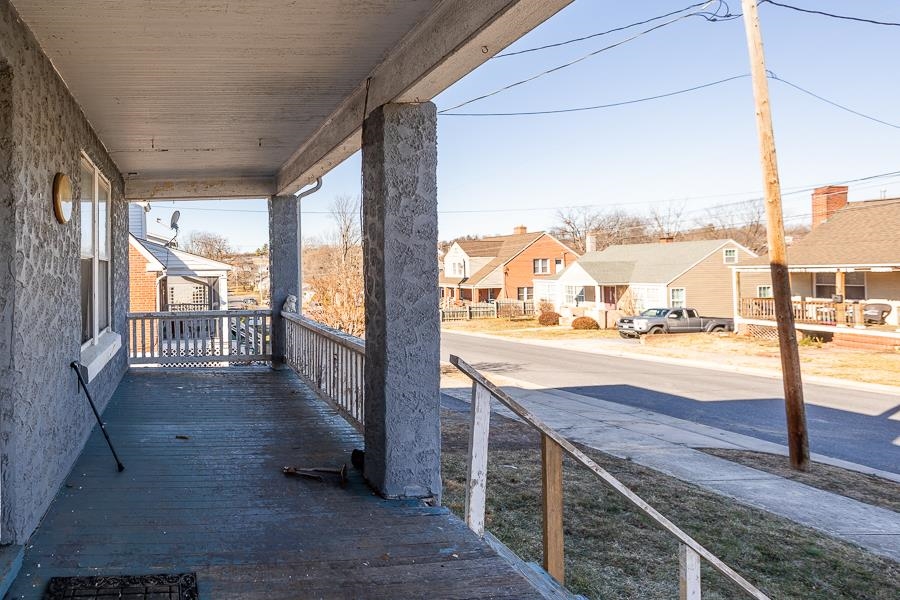 427 GREEN ST, HARRISONBURG, Virginia 22801, 3 Bedrooms Bedrooms, ,1 BathroomBathrooms,Residential,427 GREEN ST,672450 MLS # 672450