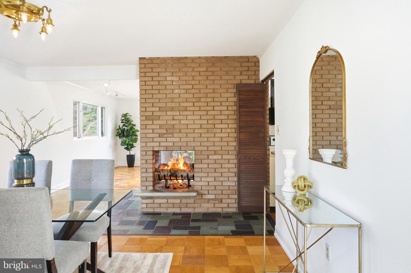 2745 N RADFORD ST, ARLINGTON, Virginia 22207, 5 Bedrooms Bedrooms, ,3 BathroomsBathrooms,Residential,For sale,2745 N RADFORD ST,VAAR2066586 MLS # VAAR2066586