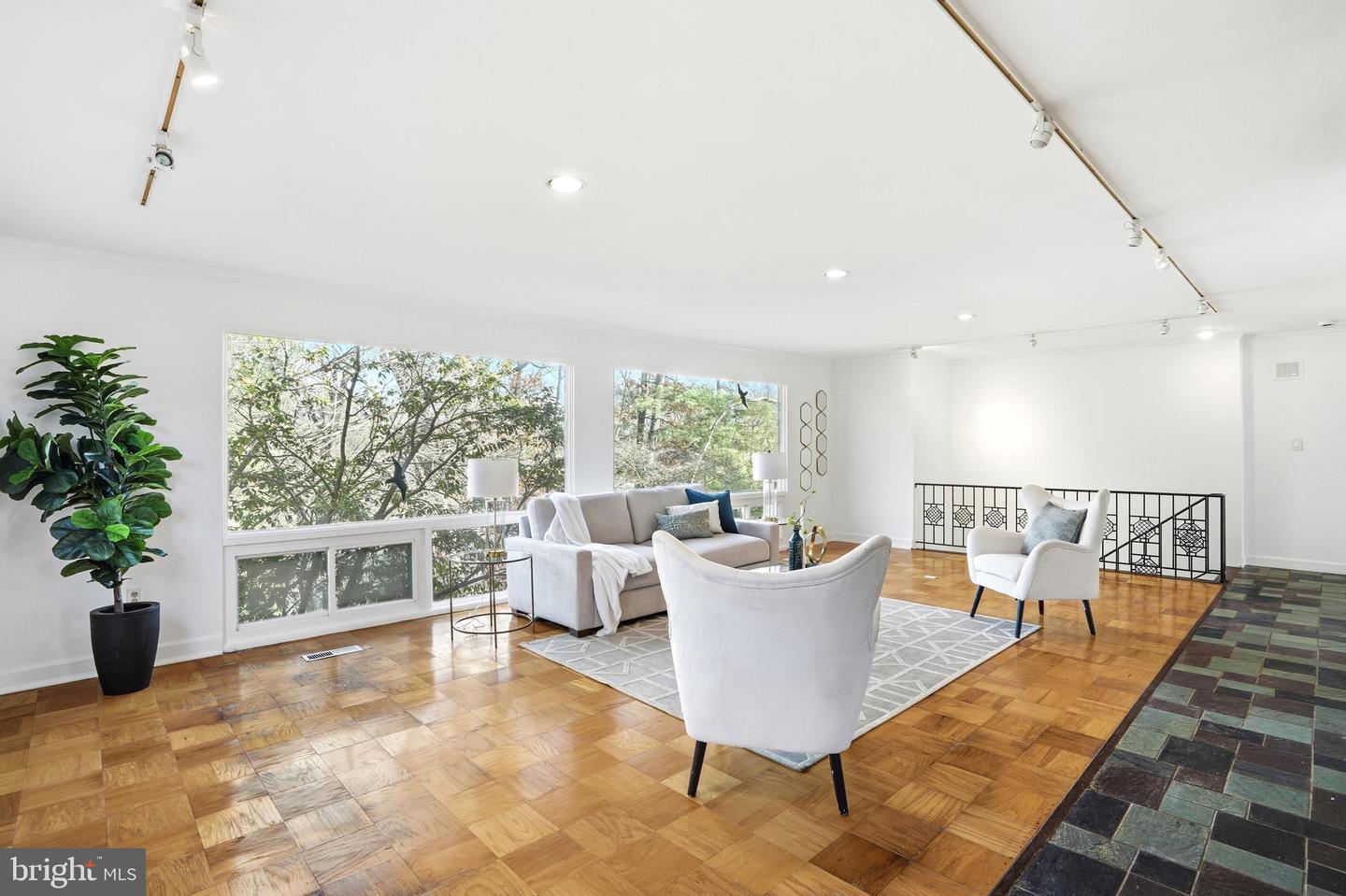 2745 N RADFORD ST, ARLINGTON, Virginia 22207, 5 Bedrooms Bedrooms, ,3 BathroomsBathrooms,Residential,For sale,2745 N RADFORD ST,VAAR2066586 MLS # VAAR2066586