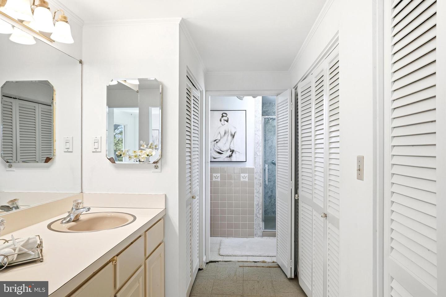 2745 N RADFORD ST, ARLINGTON, Virginia 22207, 5 Bedrooms Bedrooms, ,3 BathroomsBathrooms,Residential,For sale,2745 N RADFORD ST,VAAR2066586 MLS # VAAR2066586