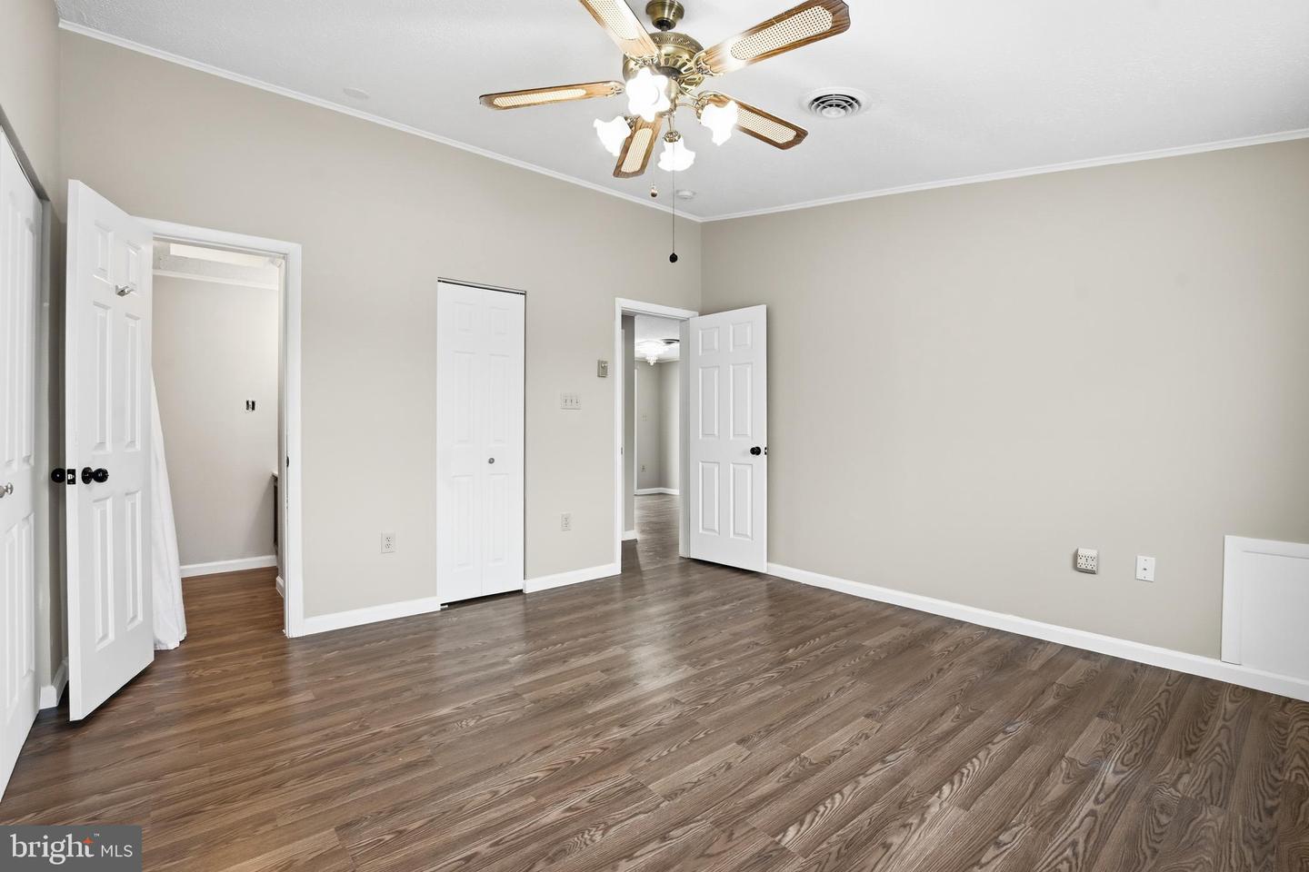 25-A S BERLIN PIKE, LOVETTSVILLE, Virginia 20180, 2 Bedrooms Bedrooms, ,3 BathroomsBathrooms,Residential,For sale,25-A S BERLIN PIKE,VALO2112288 MLS # VALO2112288