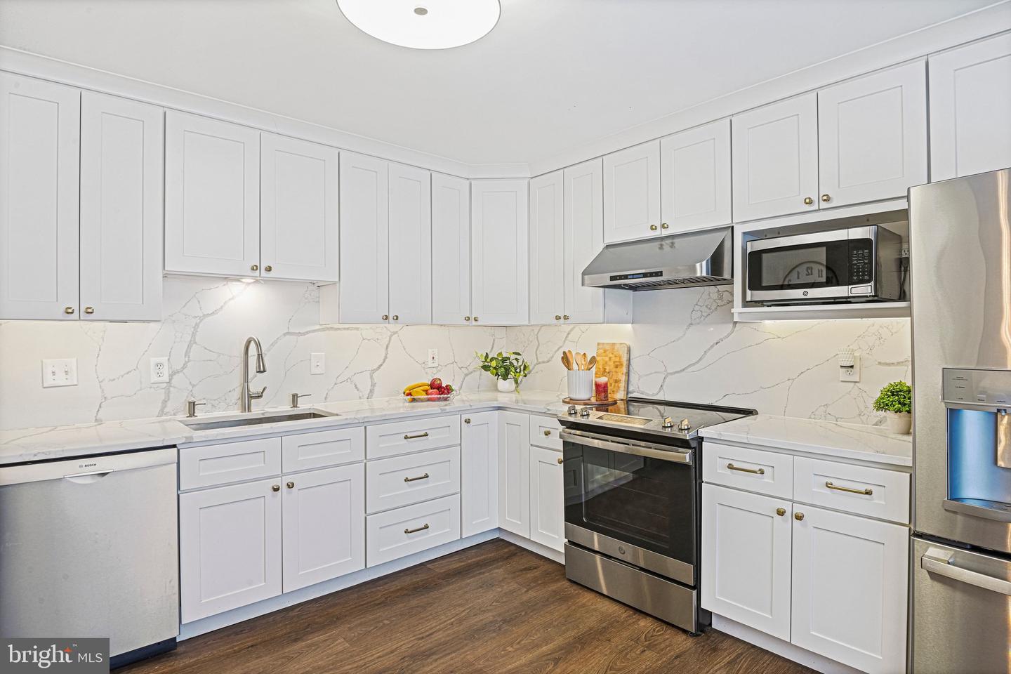 3154 VALENTINO CT, OAKTON, Virginia 22124, 4 Bedrooms Bedrooms, ,3 BathroomsBathrooms,Residential,For sale,3154 VALENTINO CT,VAFX2282370 MLS # VAFX2282370