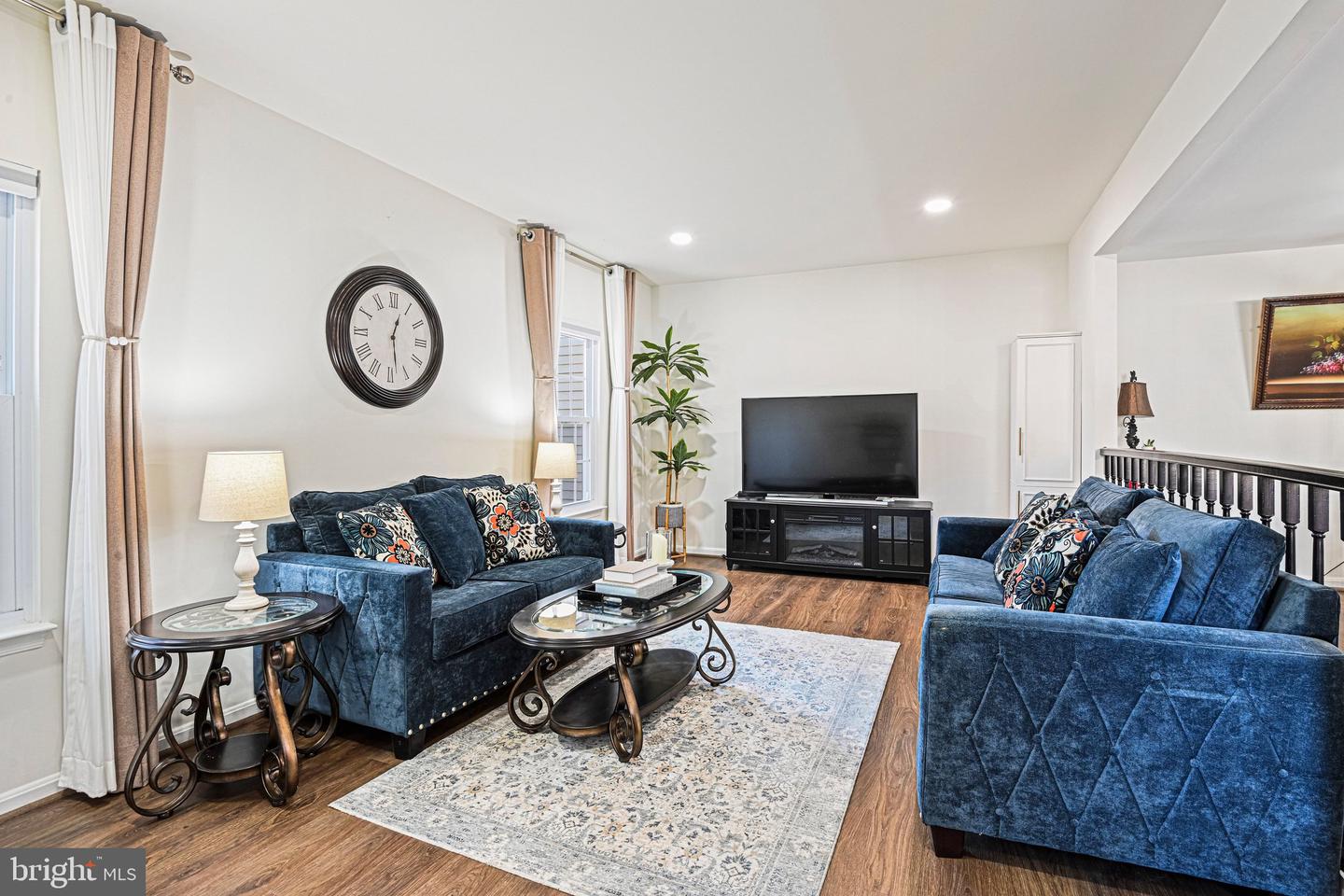 3154 VALENTINO CT, OAKTON, Virginia 22124, 4 Bedrooms Bedrooms, ,3 BathroomsBathrooms,Residential,For sale,3154 VALENTINO CT,VAFX2282370 MLS # VAFX2282370