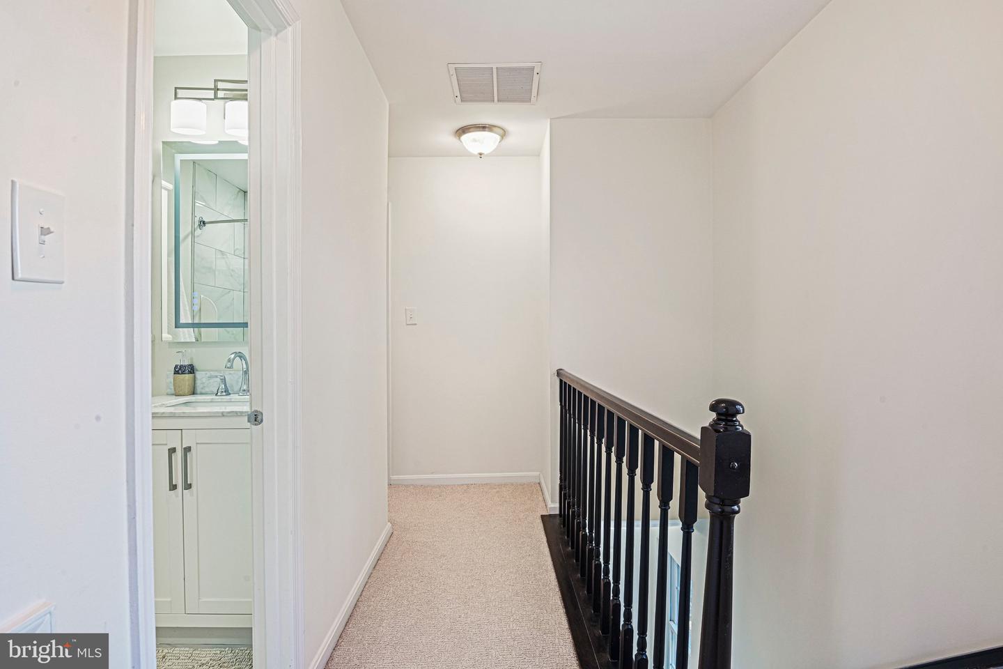 3154 VALENTINO CT, OAKTON, Virginia 22124, 4 Bedrooms Bedrooms, ,3 BathroomsBathrooms,Residential,For sale,3154 VALENTINO CT,VAFX2282370 MLS # VAFX2282370