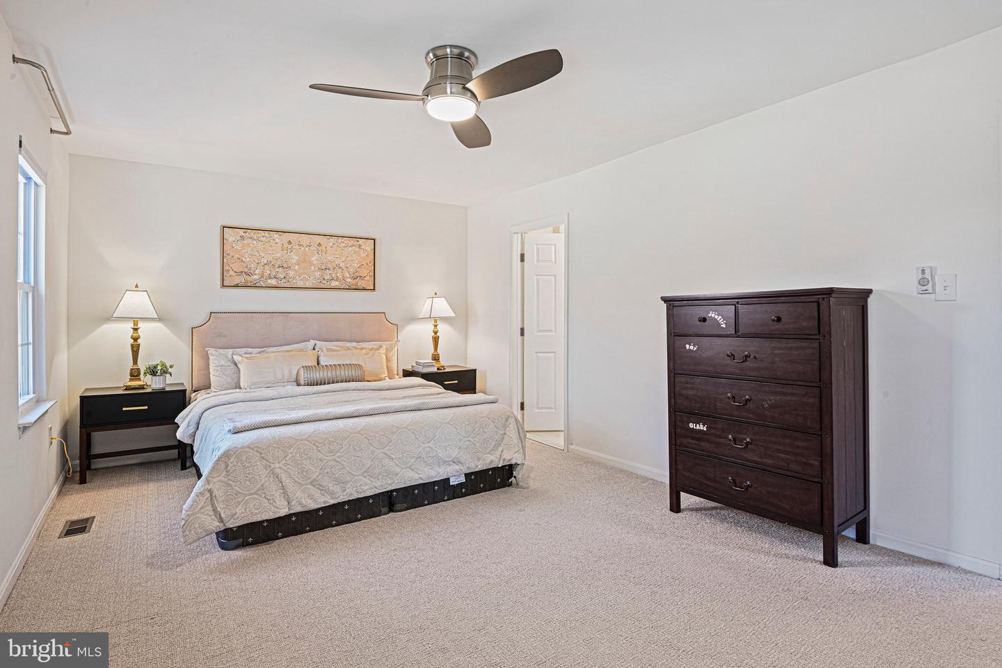 3154 VALENTINO CT, OAKTON, Virginia 22124, 4 Bedrooms Bedrooms, ,3 BathroomsBathrooms,Residential,For sale,3154 VALENTINO CT,VAFX2282370 MLS # VAFX2282370