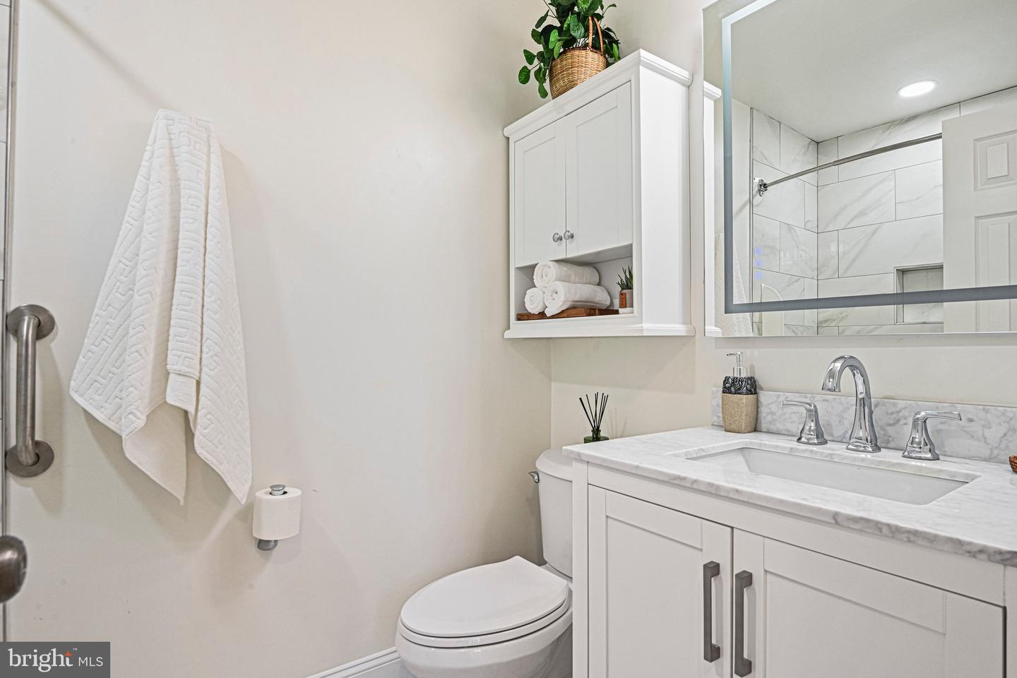 3154 VALENTINO CT, OAKTON, Virginia 22124, 4 Bedrooms Bedrooms, ,3 BathroomsBathrooms,Residential,For sale,3154 VALENTINO CT,VAFX2282370 MLS # VAFX2282370