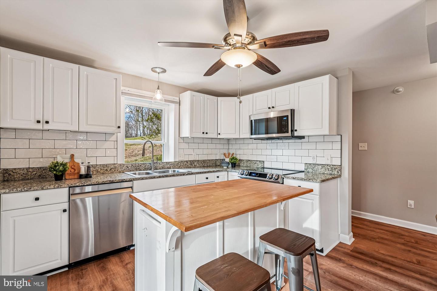 20919 WATERMILL RD, PURCELLVILLE, Virginia 20132, 4 Bedrooms Bedrooms, ,2 BathroomsBathrooms,Residential,For sale,20919 WATERMILL RD,VALO2112414 MLS # VALO2112414