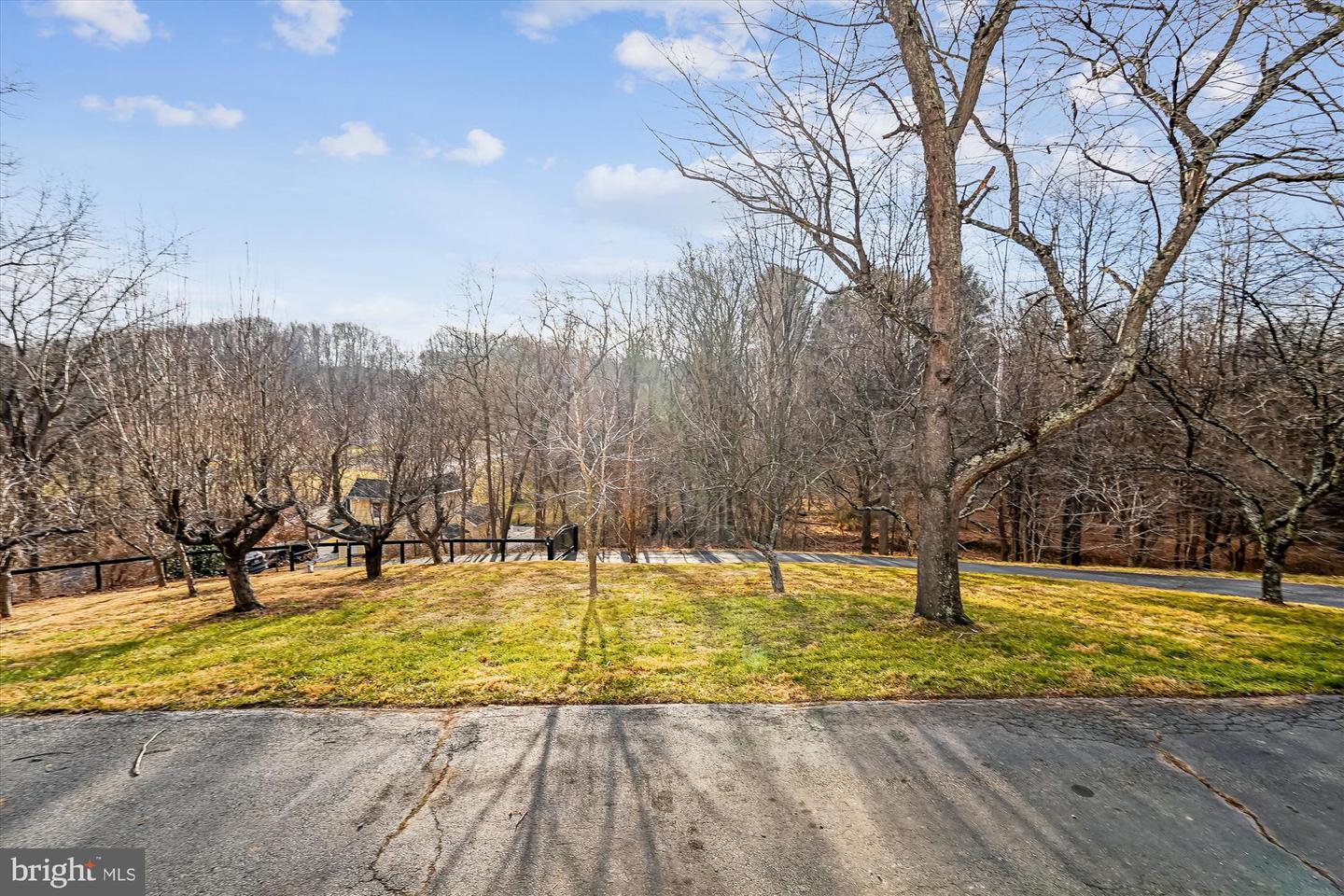 20919 WATERMILL RD, PURCELLVILLE, Virginia 20132, 4 Bedrooms Bedrooms, ,2 BathroomsBathrooms,Residential,For sale,20919 WATERMILL RD,VALO2112414 MLS # VALO2112414