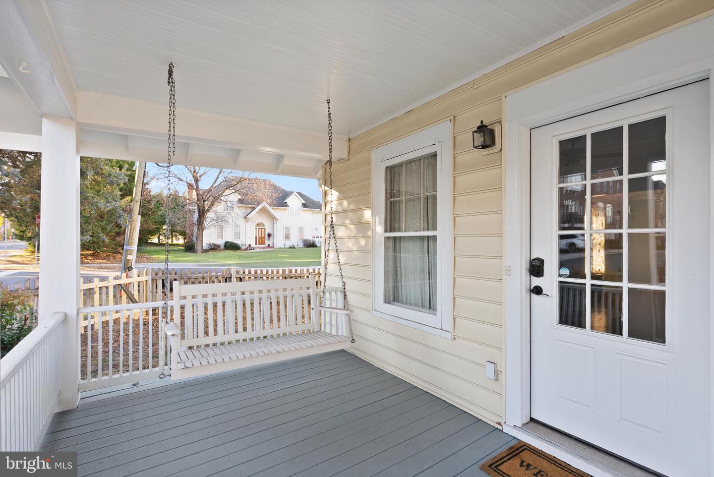 820 LOCUST ST, HERNDON, Virginia 20170, 3 Bedrooms Bedrooms, ,2 BathroomsBathrooms,Residential,For sale,820 LOCUST ST,VAFX2282730 MLS # VAFX2282730