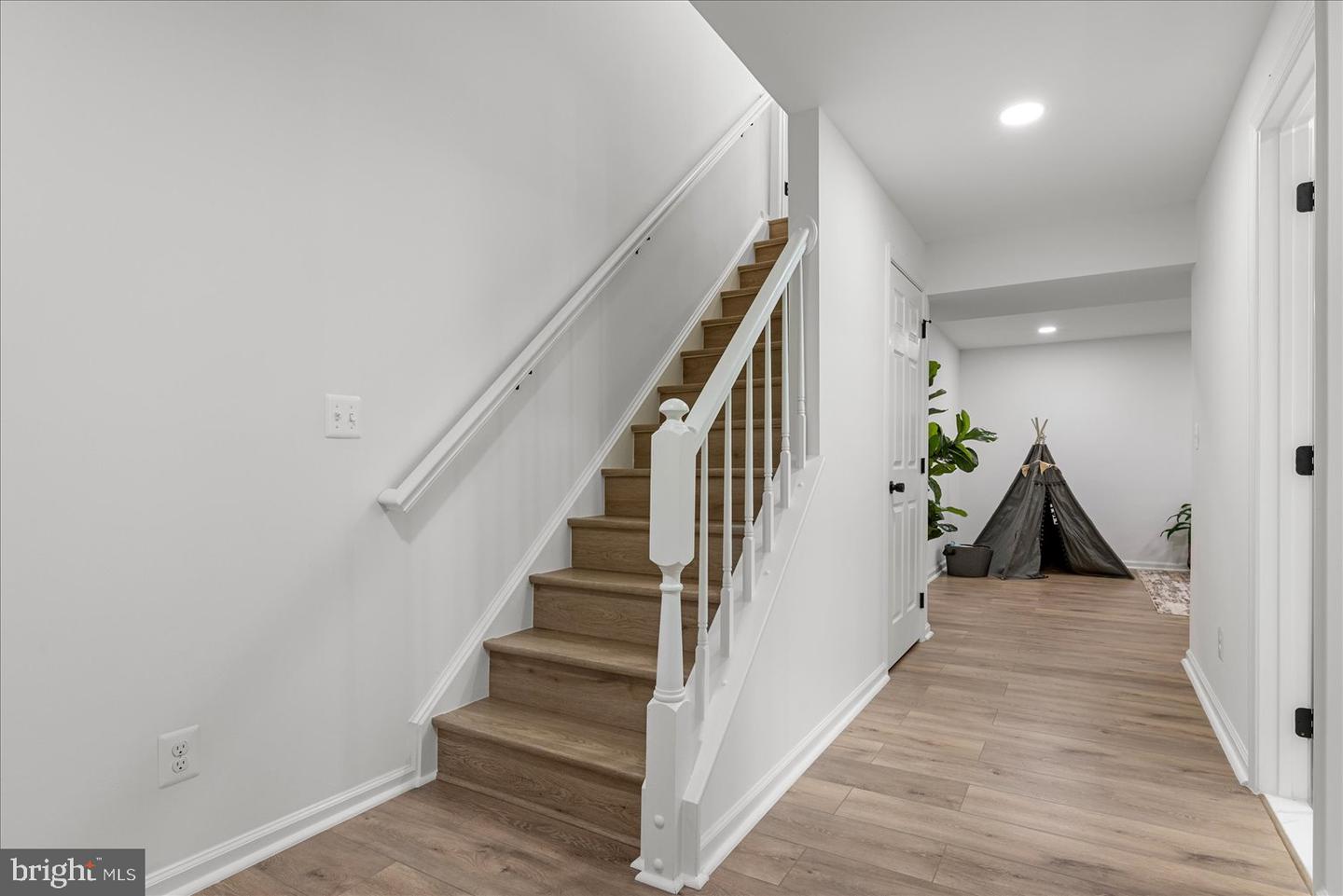 9615 MANASSAS FORGE DR, MANASSAS, Virginia 20111, 4 Bedrooms Bedrooms, ,4 BathroomsBathrooms,Residential,For sale,9615 MANASSAS FORGE DR,VAPW2109282 MLS # VAPW2109282