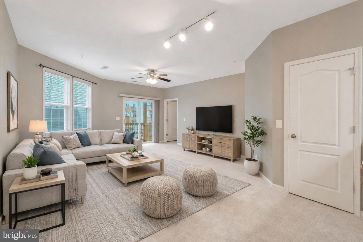 42206 WATER IRIS TER #200, ALDIE, Virginia 20105, 3 Bedrooms Bedrooms, ,2 BathroomsBathrooms,Residential,For sale,42206 WATER IRIS TER #200,VALO2112642 MLS # VALO2112642