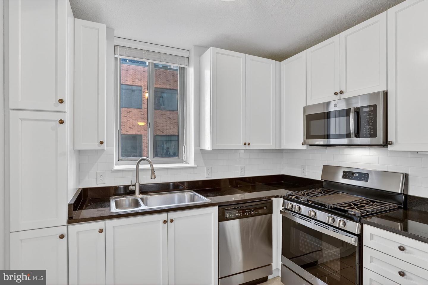 851 N GLEBE RD N #417, ARLINGTON, Virginia 22203, 2 Bedrooms Bedrooms, ,2 BathroomsBathrooms,Residential,For sale,851 N GLEBE RD N #417,VAAR2067146 MLS # VAAR2067146